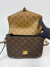 Louis Vuitton Pochette Métis Bag