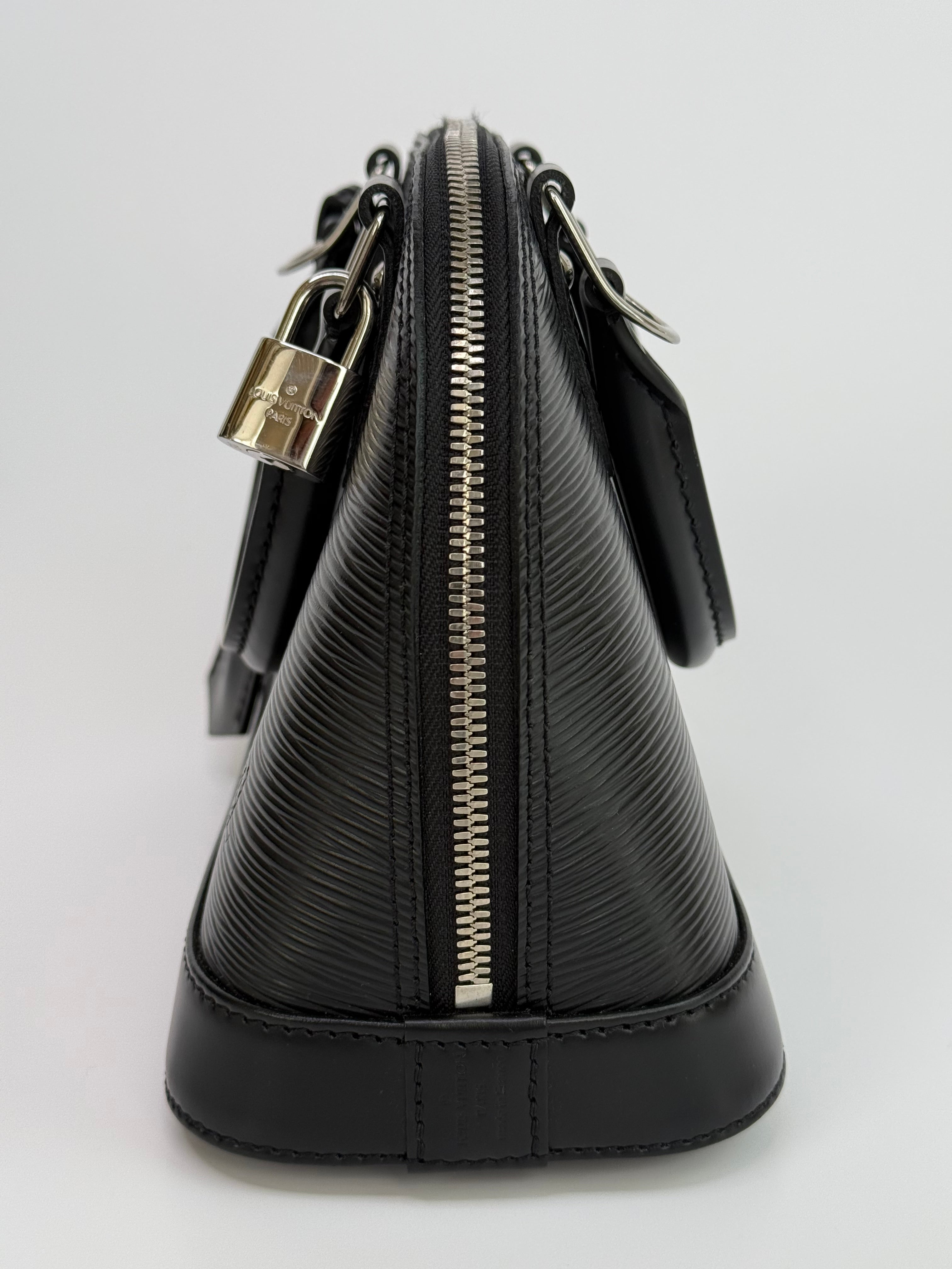 Louis Vuitton Alma BB Bag