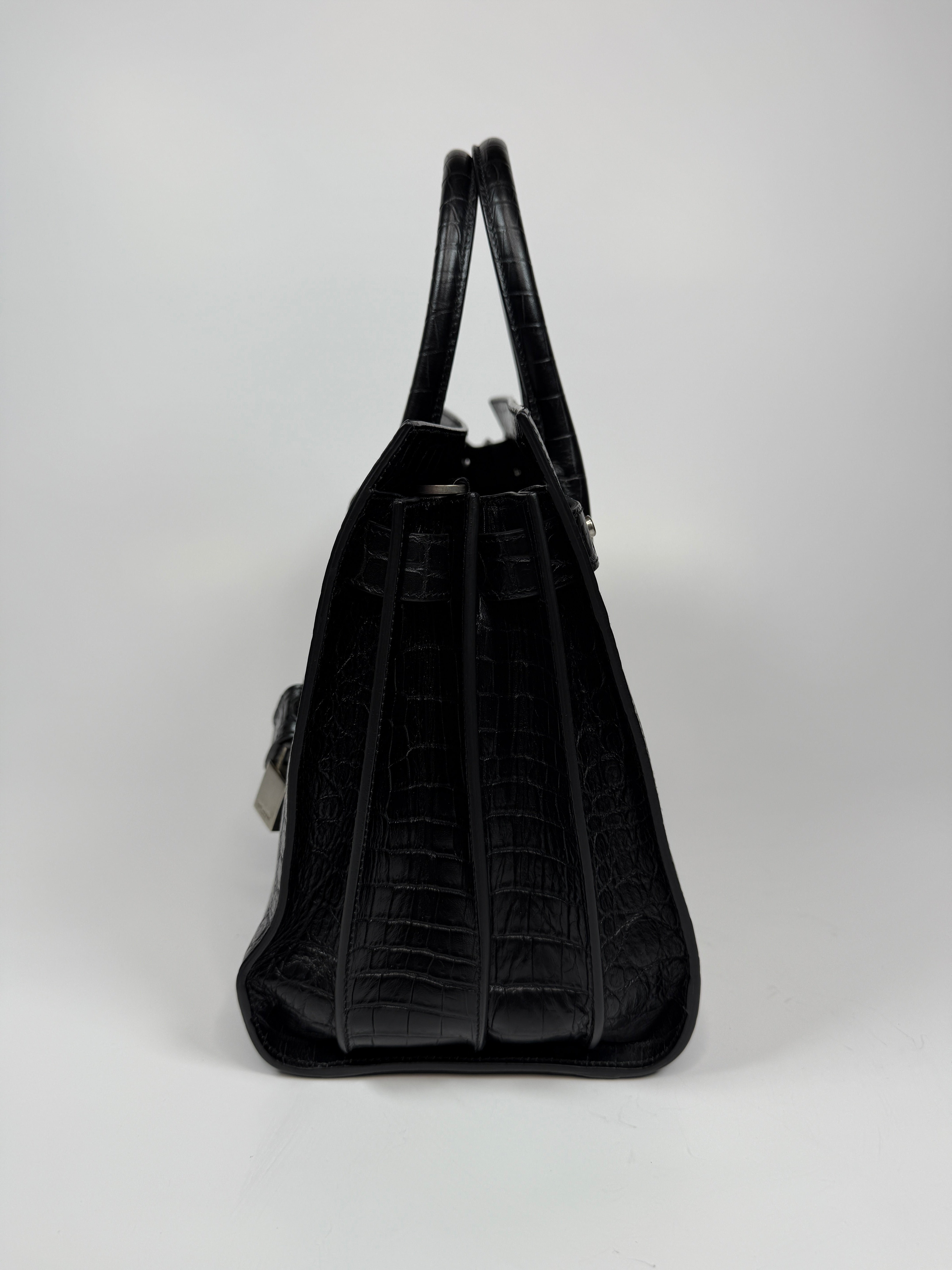 Saint Laurent Large Sac De Jour In Black Croc Embossed Leather With Silver hardware In excellent preloved condition Authentic and preloved.