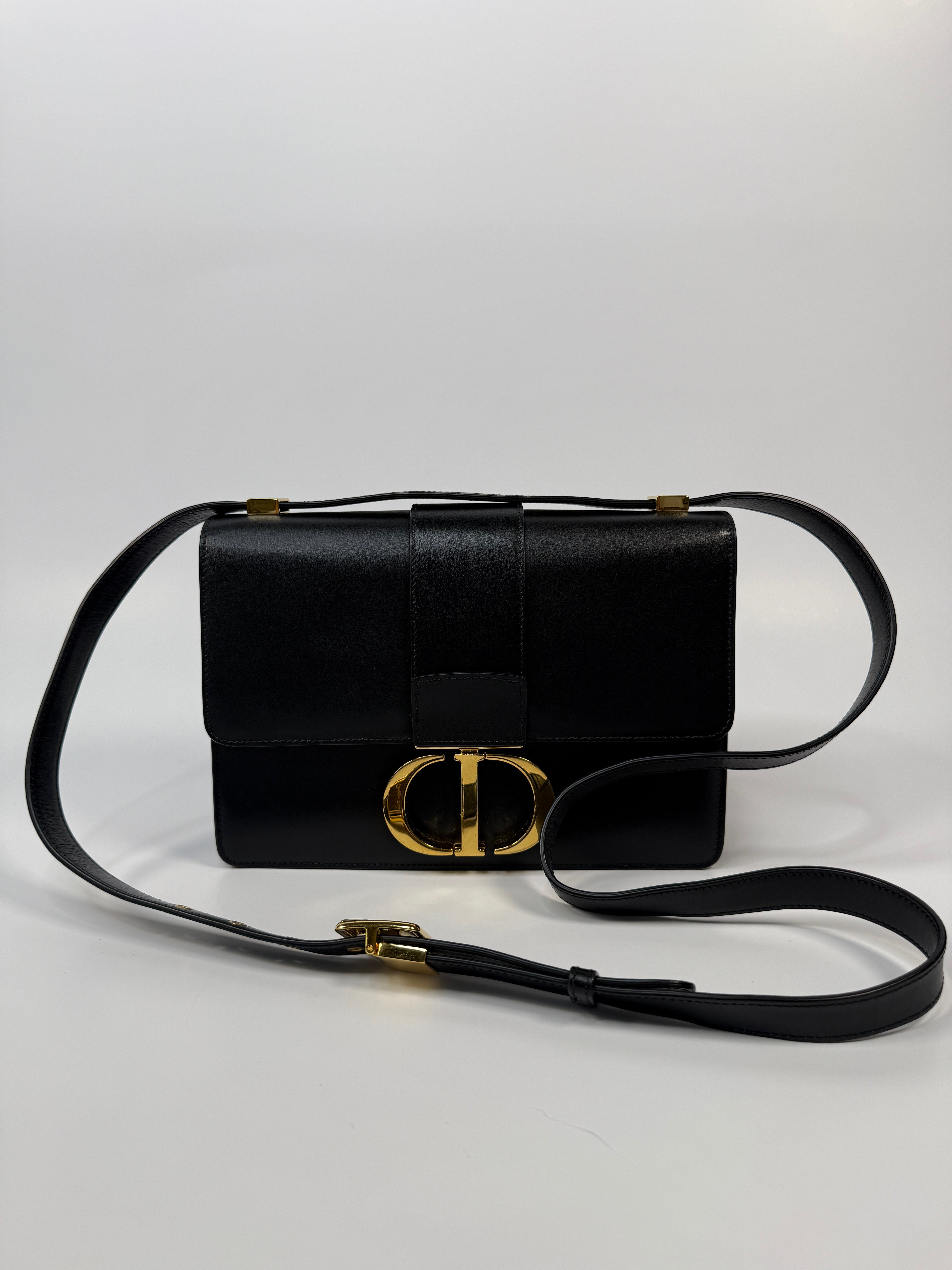 Christian Dior 30 Montaigne Bag
Pre Loved & Authentic 
