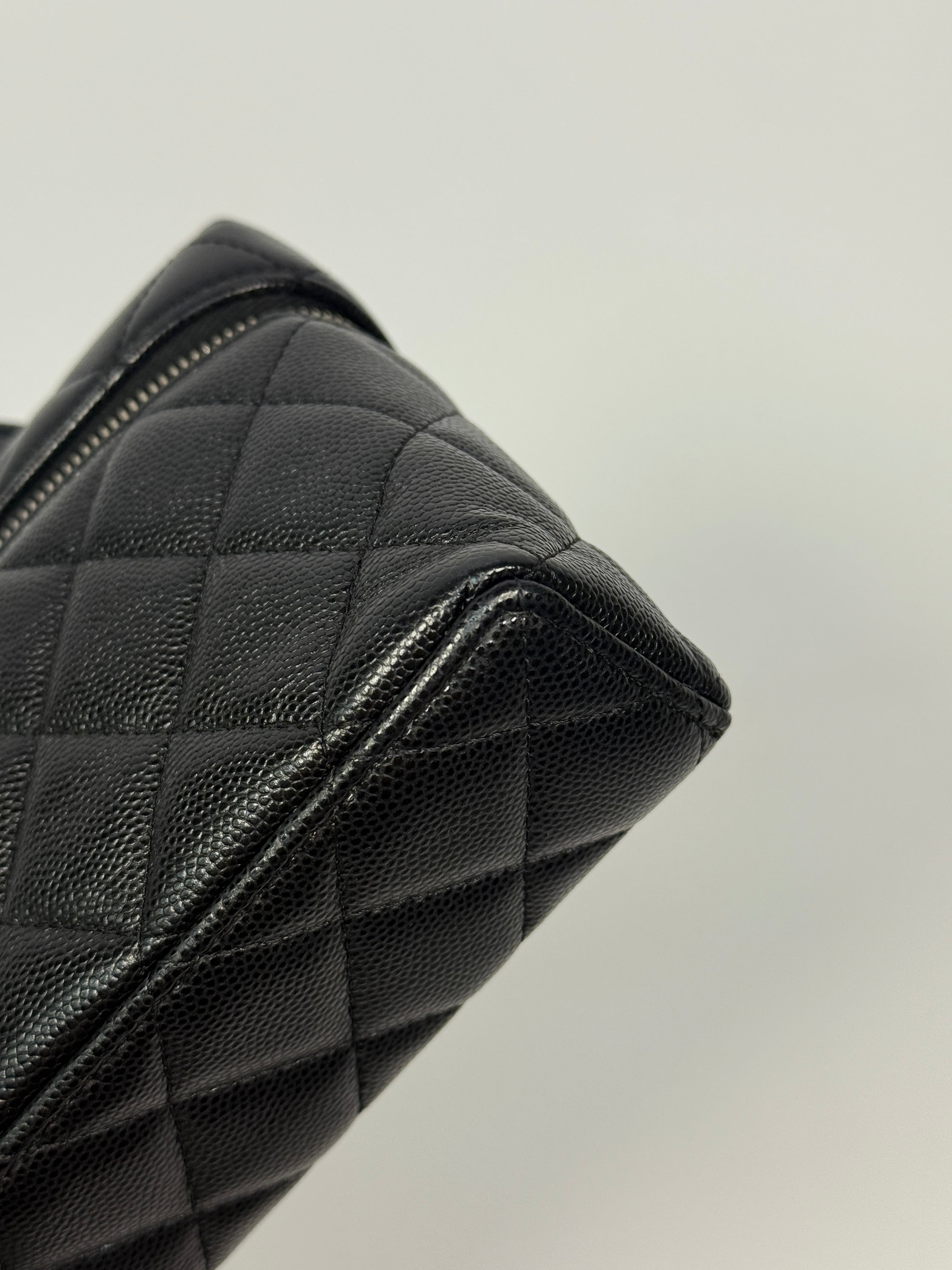 Chanel Flat Vanity In Black Caviar Leather With Gold Hardware Authentic and preloved in excellent condition. 