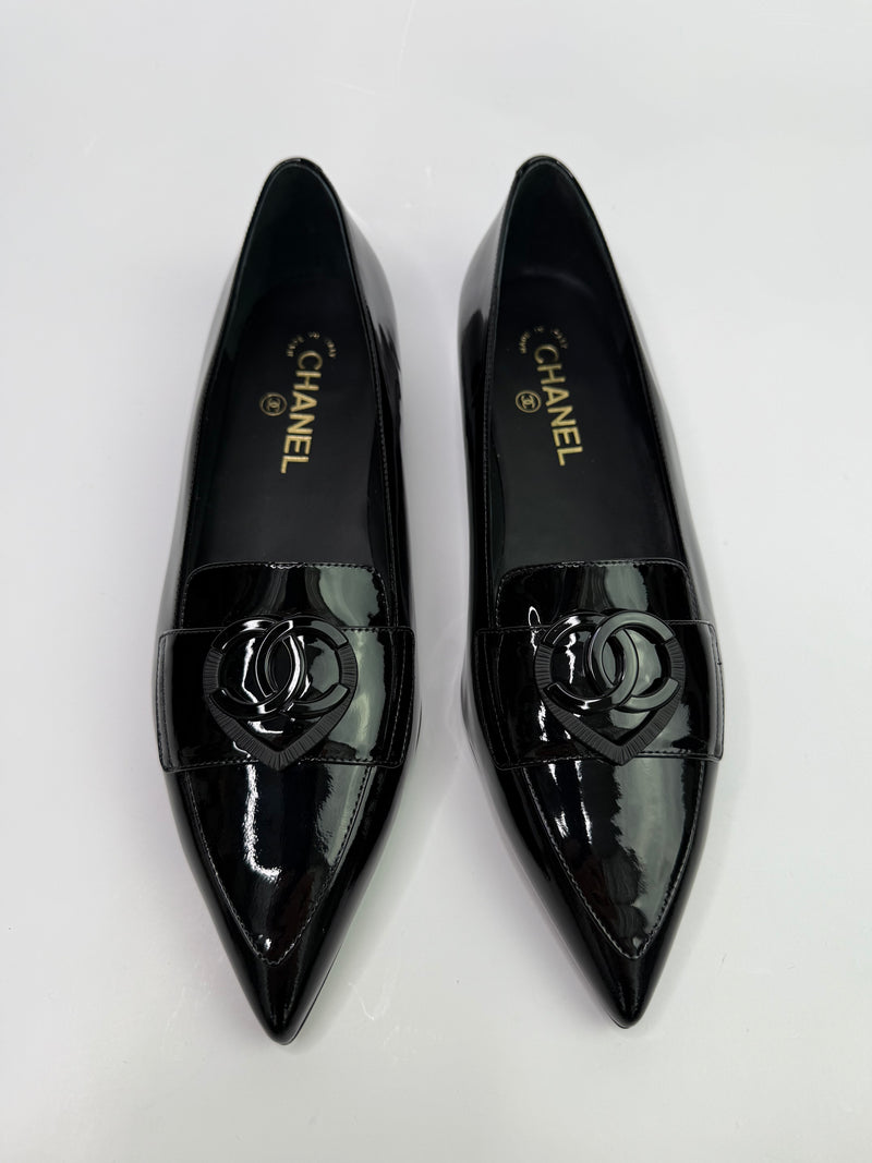 Chanel CC Patent Pumps (Size 39.5/UK6.5)