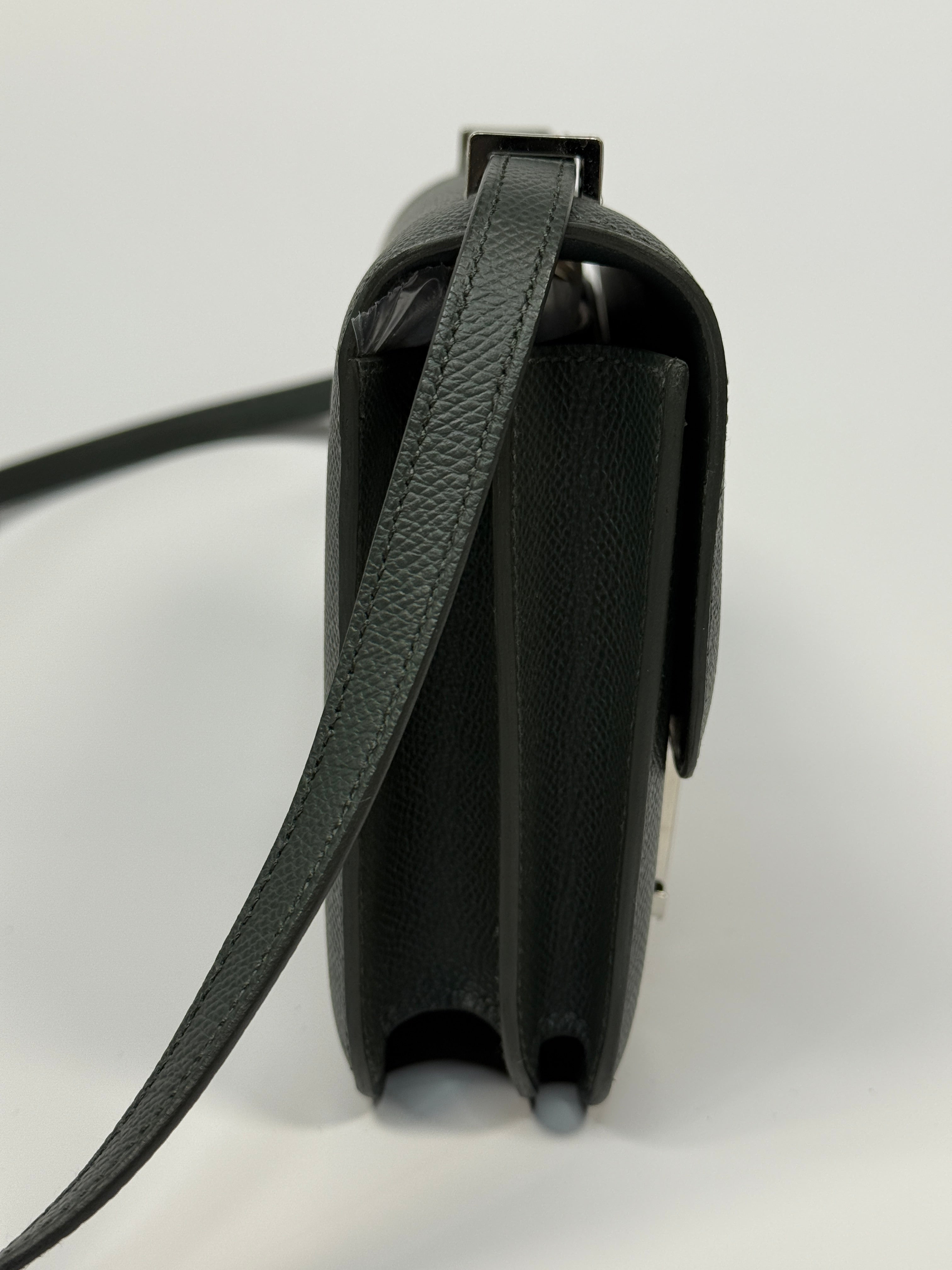 Hermès Constance 18 In Vert Mangrove Epsom Leather With Lacquered Hardware new condition authentic and preloved 