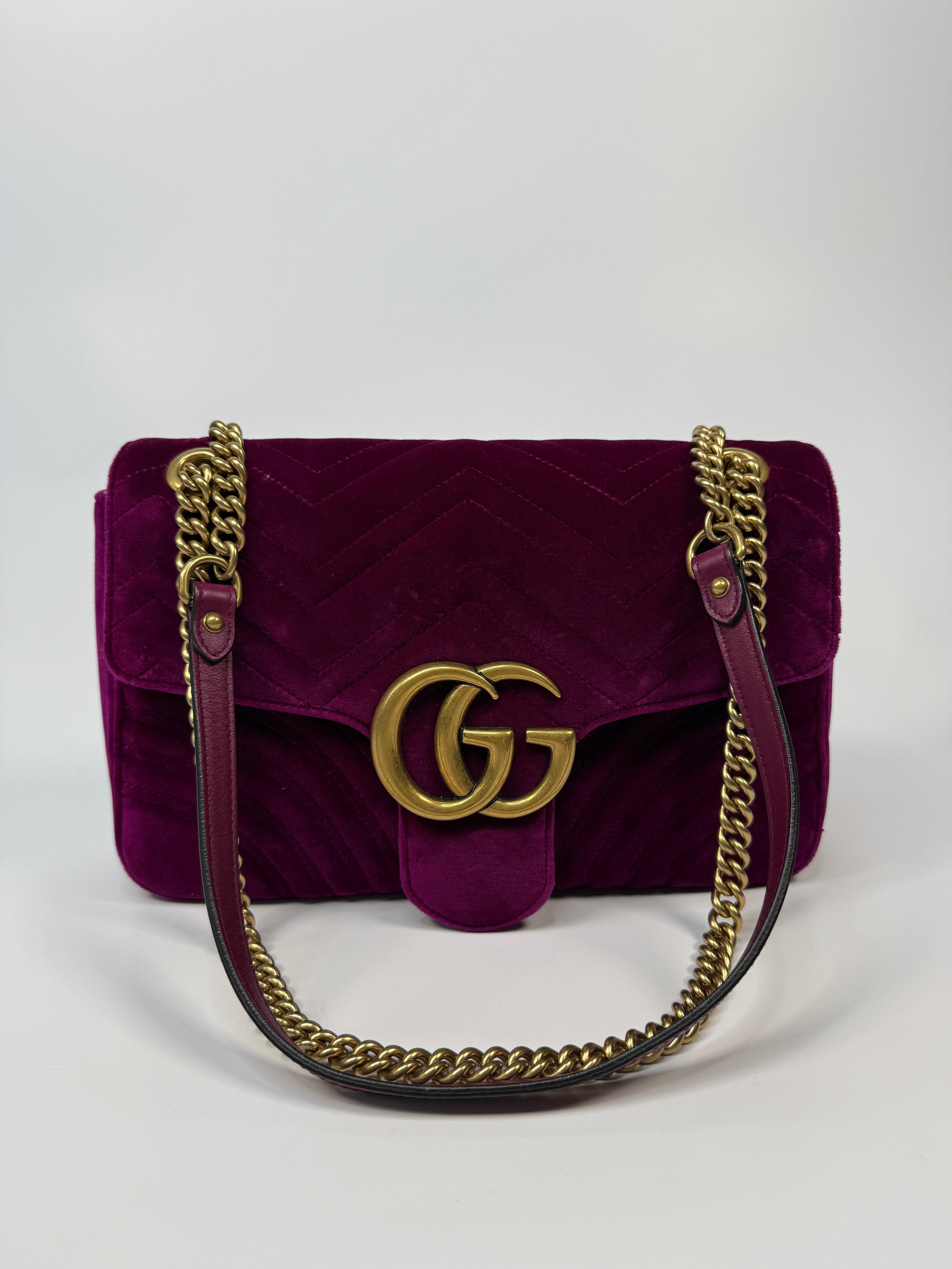 Gucci GG Medium Marmont Shoulder Bag