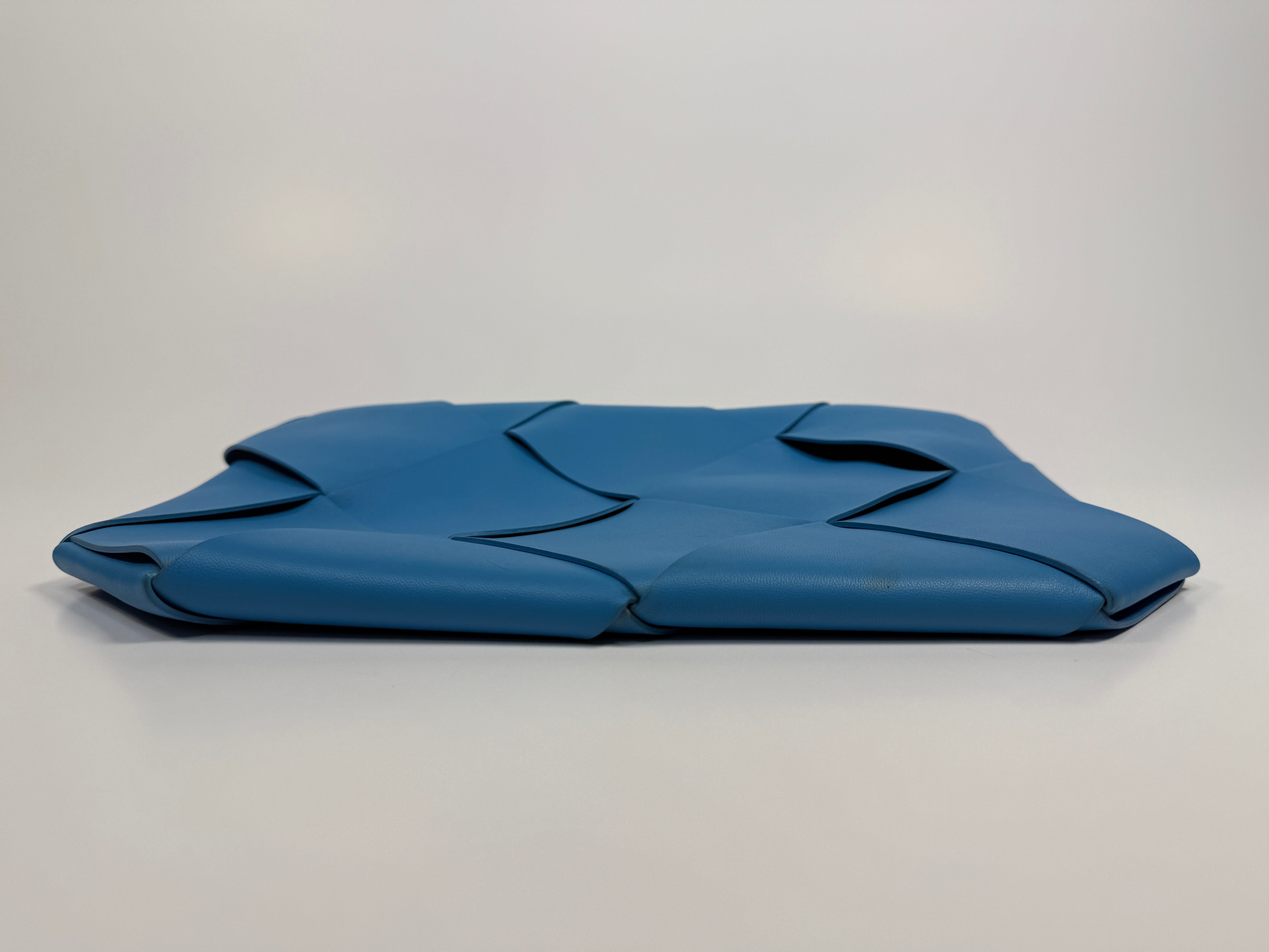 Bottega Veneta Intrecciato Zipped Pouch Pre Loved