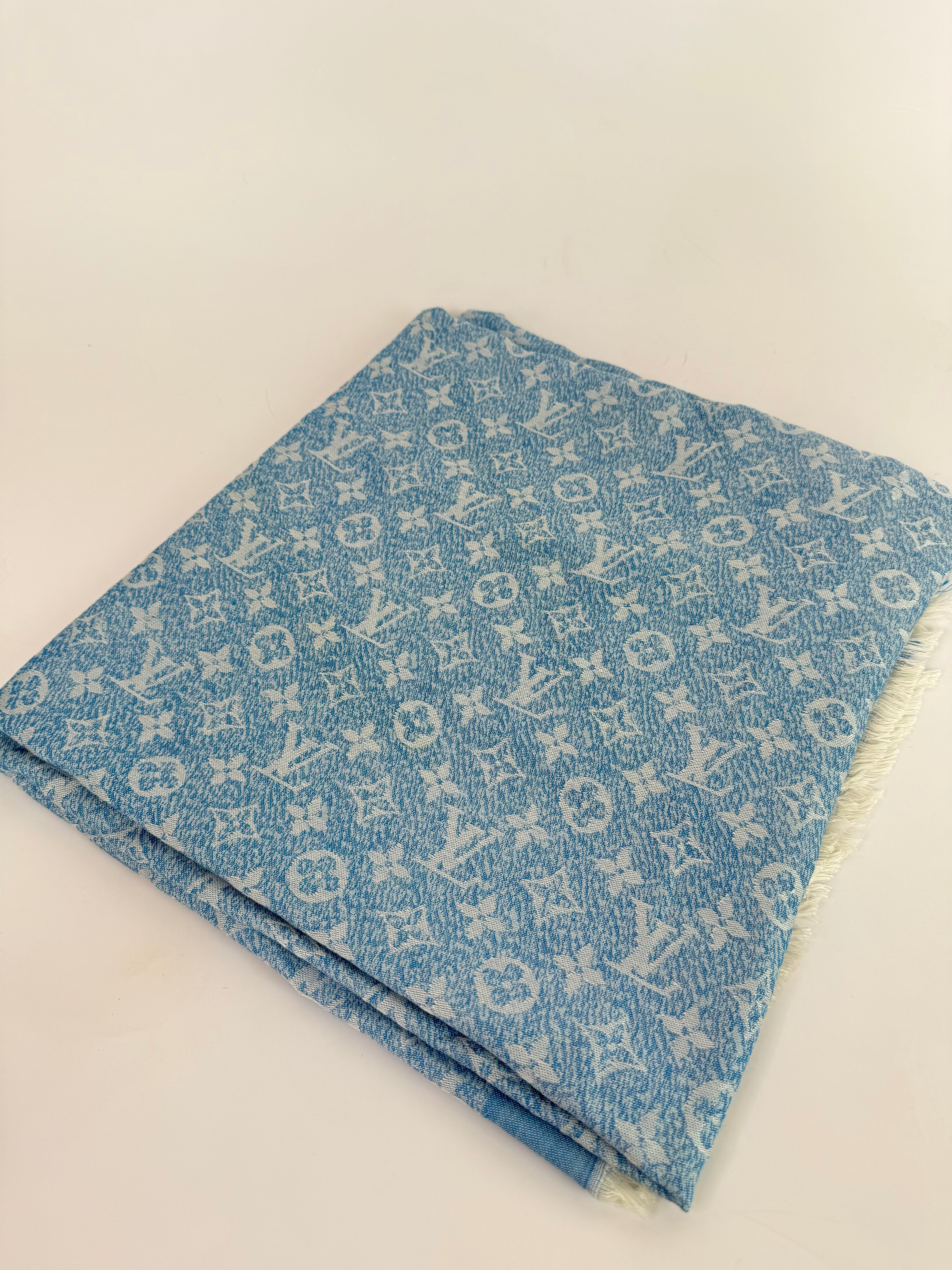 Louis Vuitton LV Remix Shawl