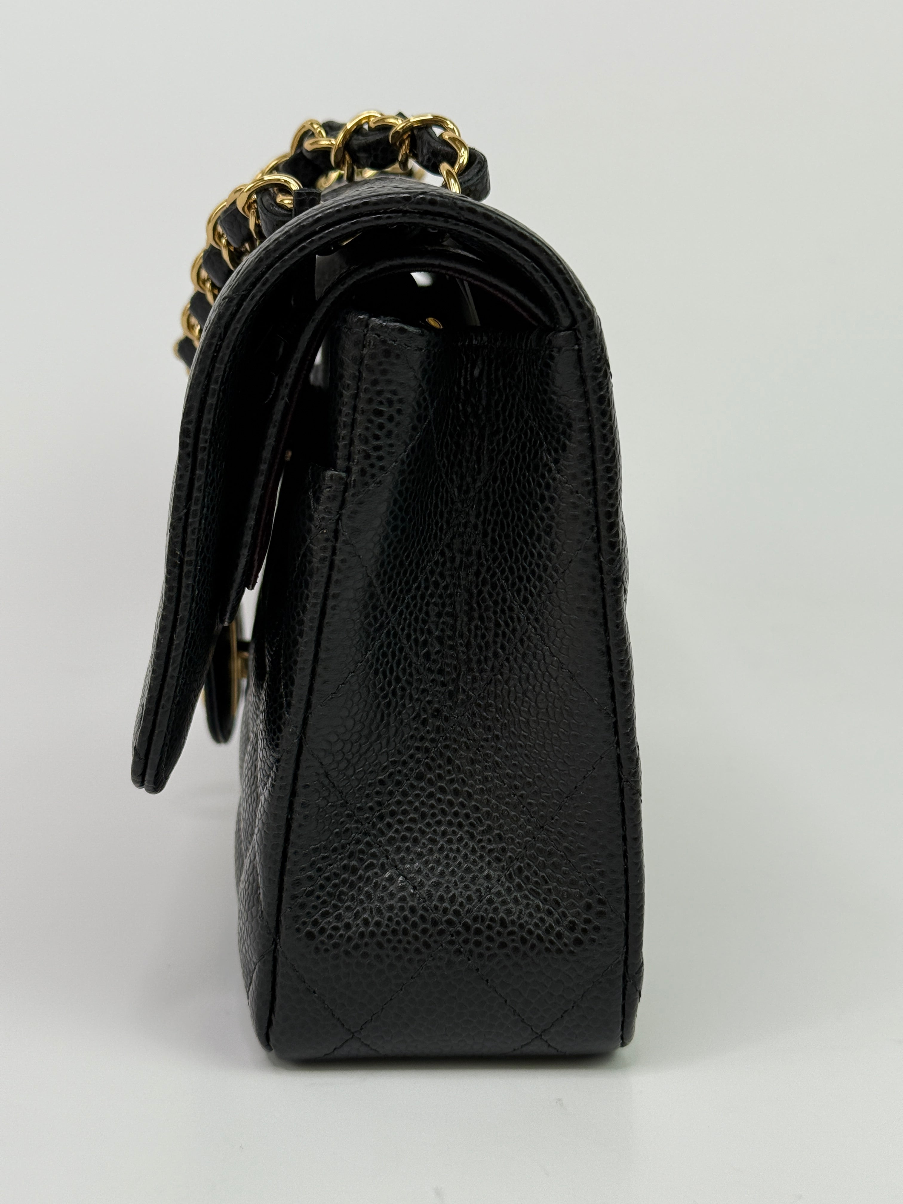 Chanel Medium Classic Double Flap Black Caviar With GHW