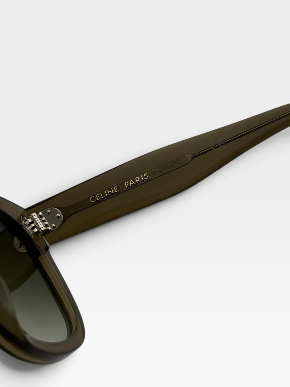 Celine Bold 3 Dots Code CL4002UN Sunglasses 100% authentic and preloved in excellent condition