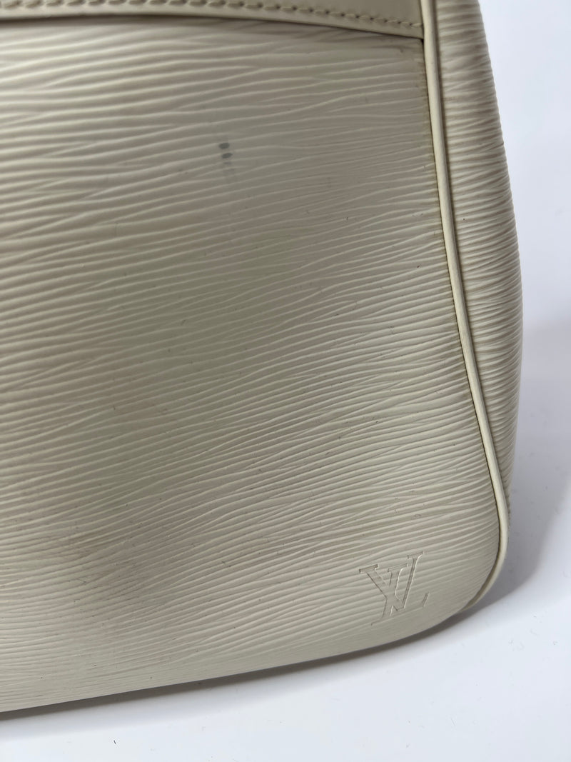 Louis Vuitton Passy Bag In White Ivory Epi Leather