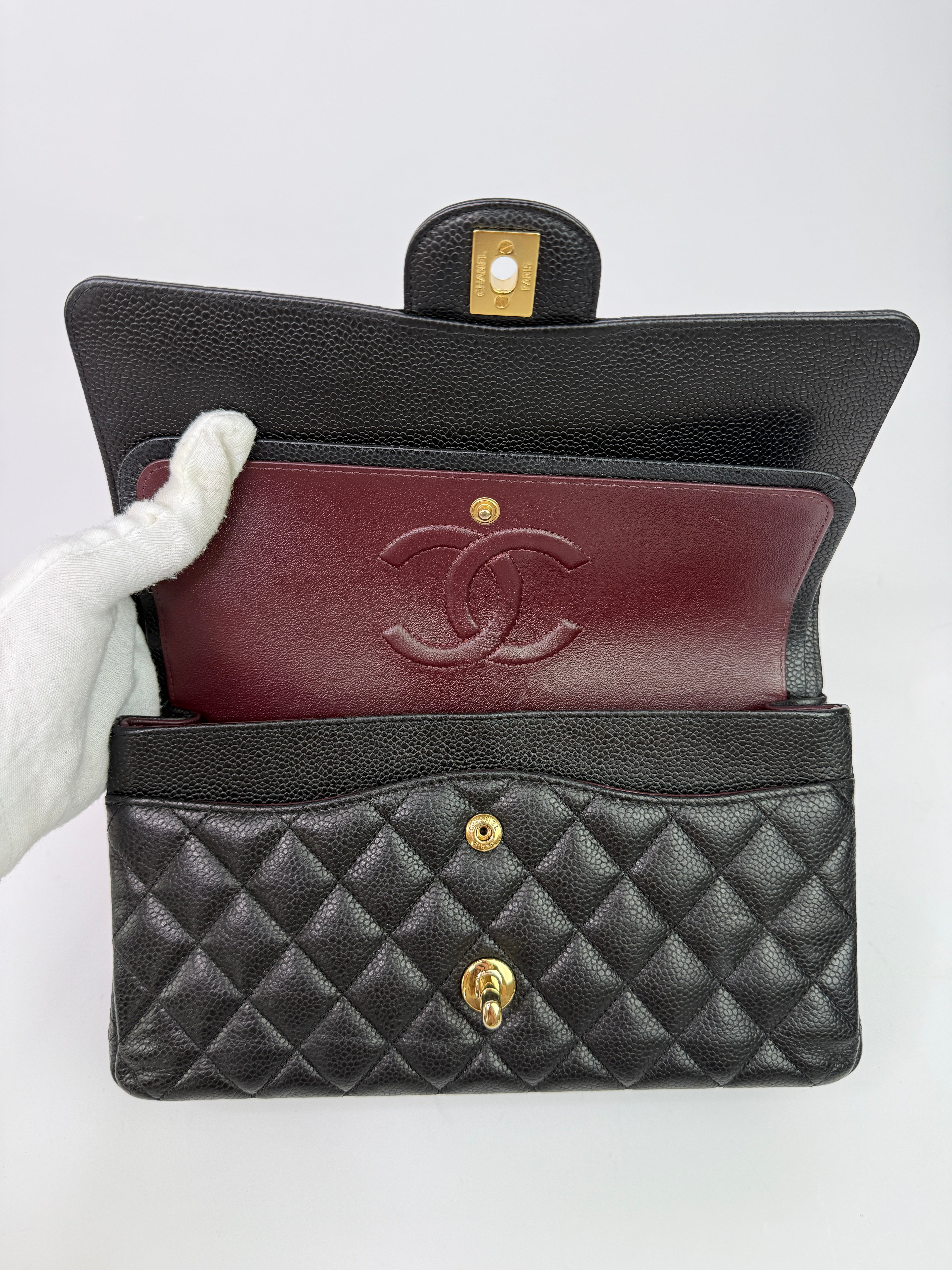 Chanel Medium Classic Double Flap Black Caviar With GHW