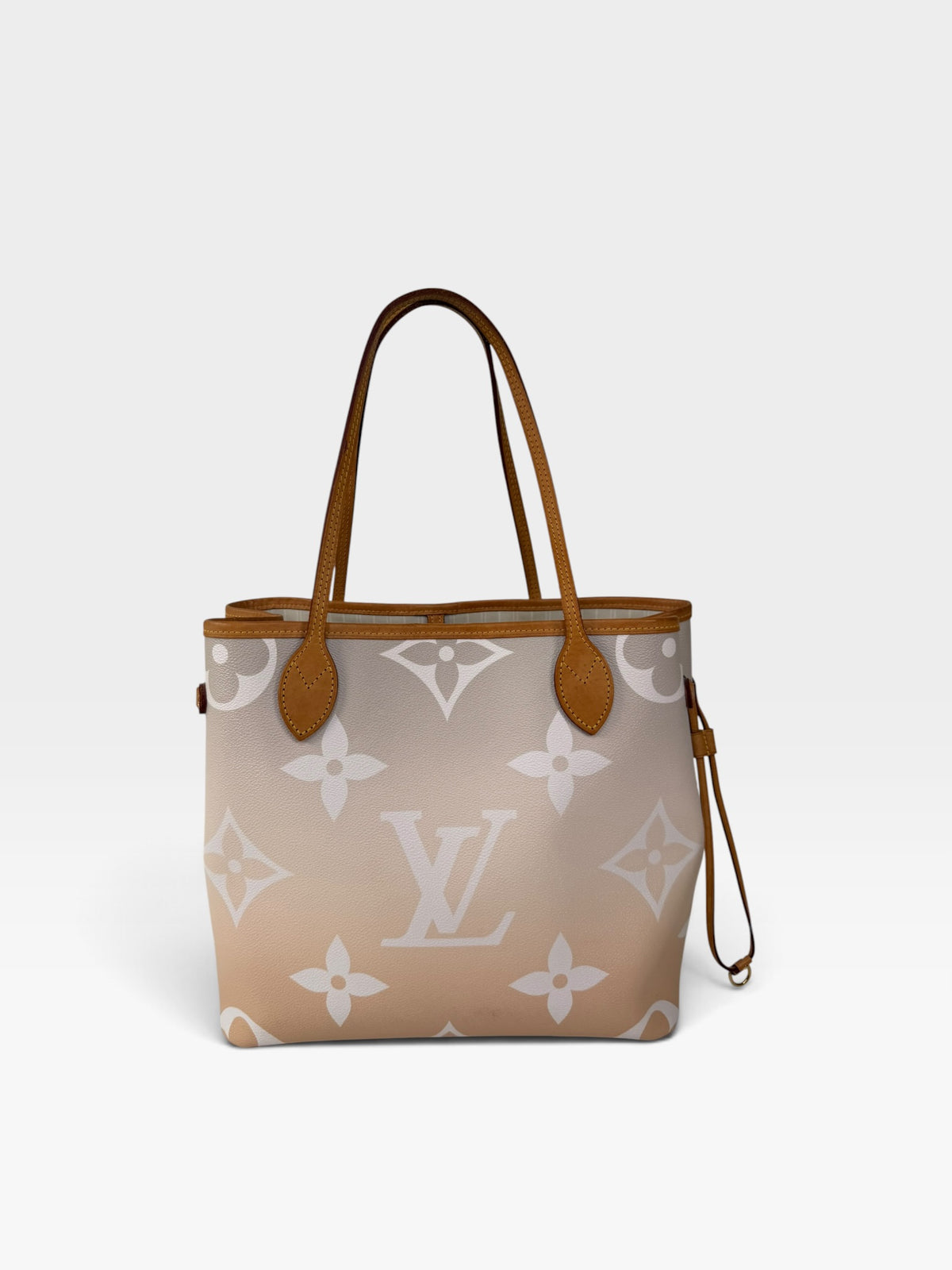 Louis Vuitton Neverfull PM In Beige & Cream Monogram With Gold Hardware. 100% authentic and preloved in excellent condition