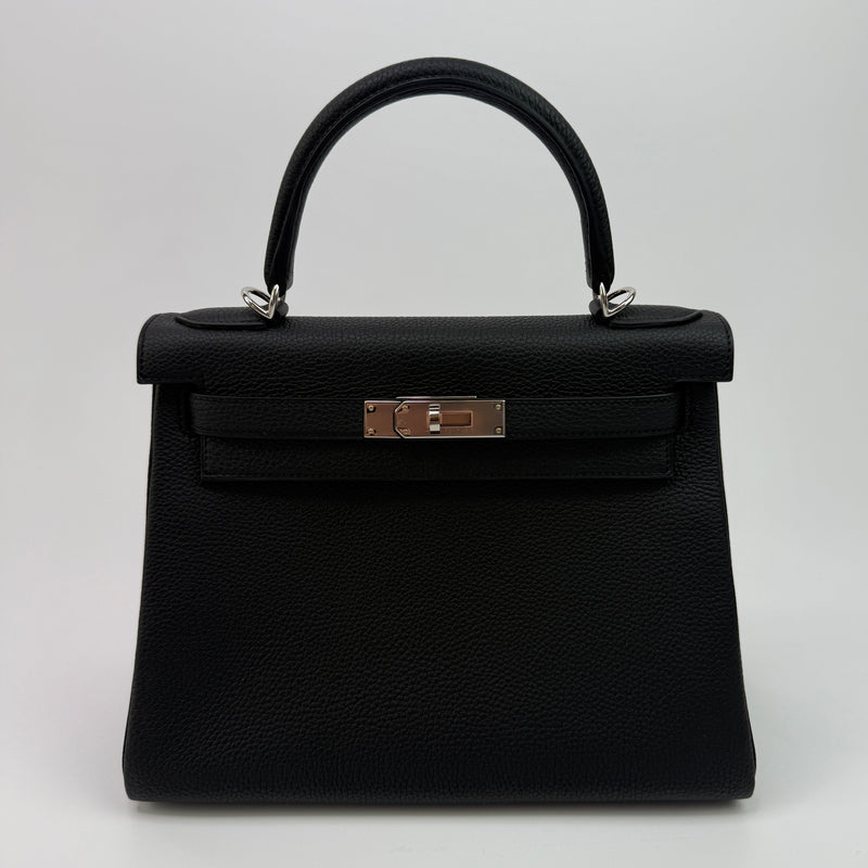 Hermès Kelly 28 Retourne Black Togo Leather With Palladium Hardware
