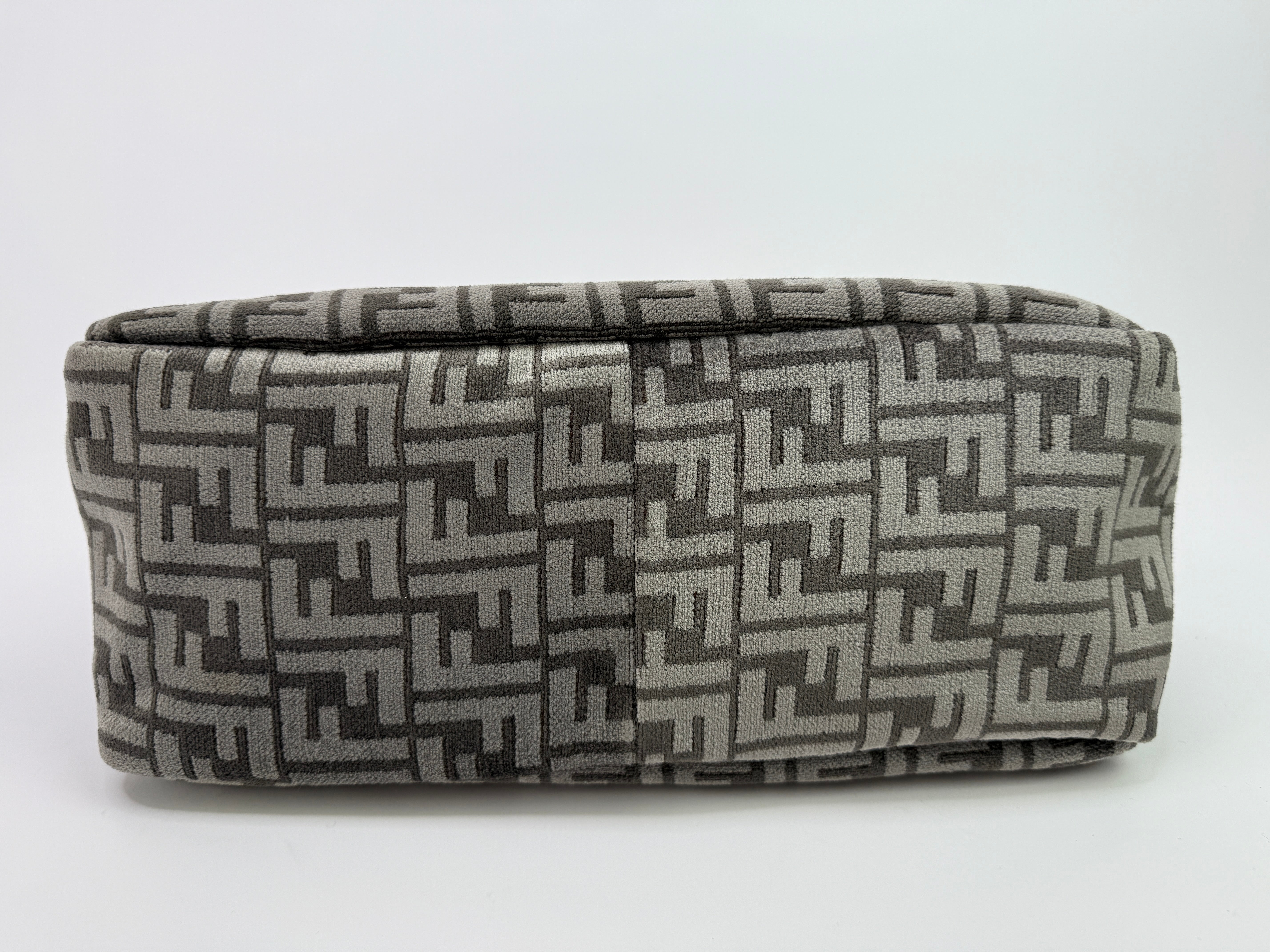 Fendi FF 909 O' Lock Shoulder Bag