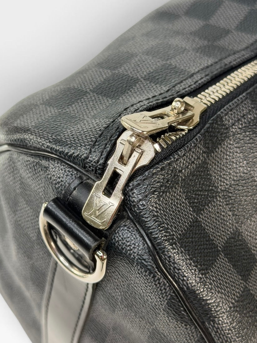 Louis Vuitton Keepall Bandouliere 45 In Damier Graphite Canvas. 100% authentic  and preloved in excellent condition
