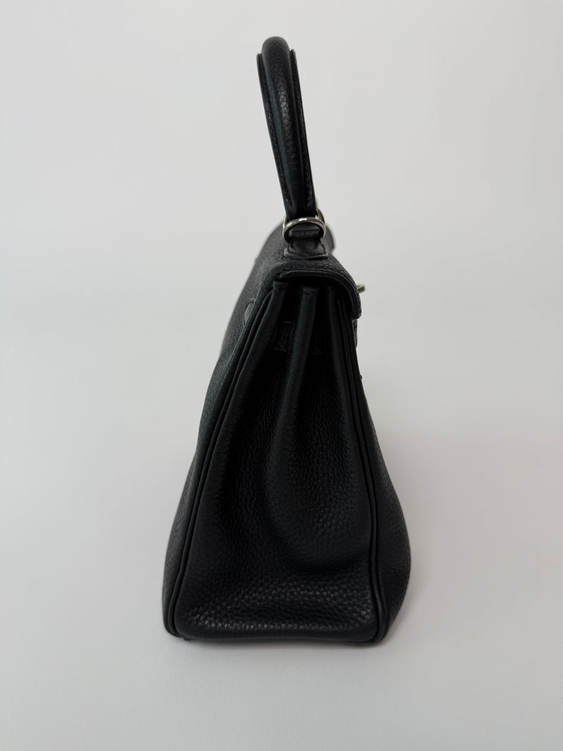 Hermès Kelly 25 In Nior Togo Leather With PHW