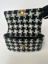 Chanel 19 Small In Houndstooth Tweed
