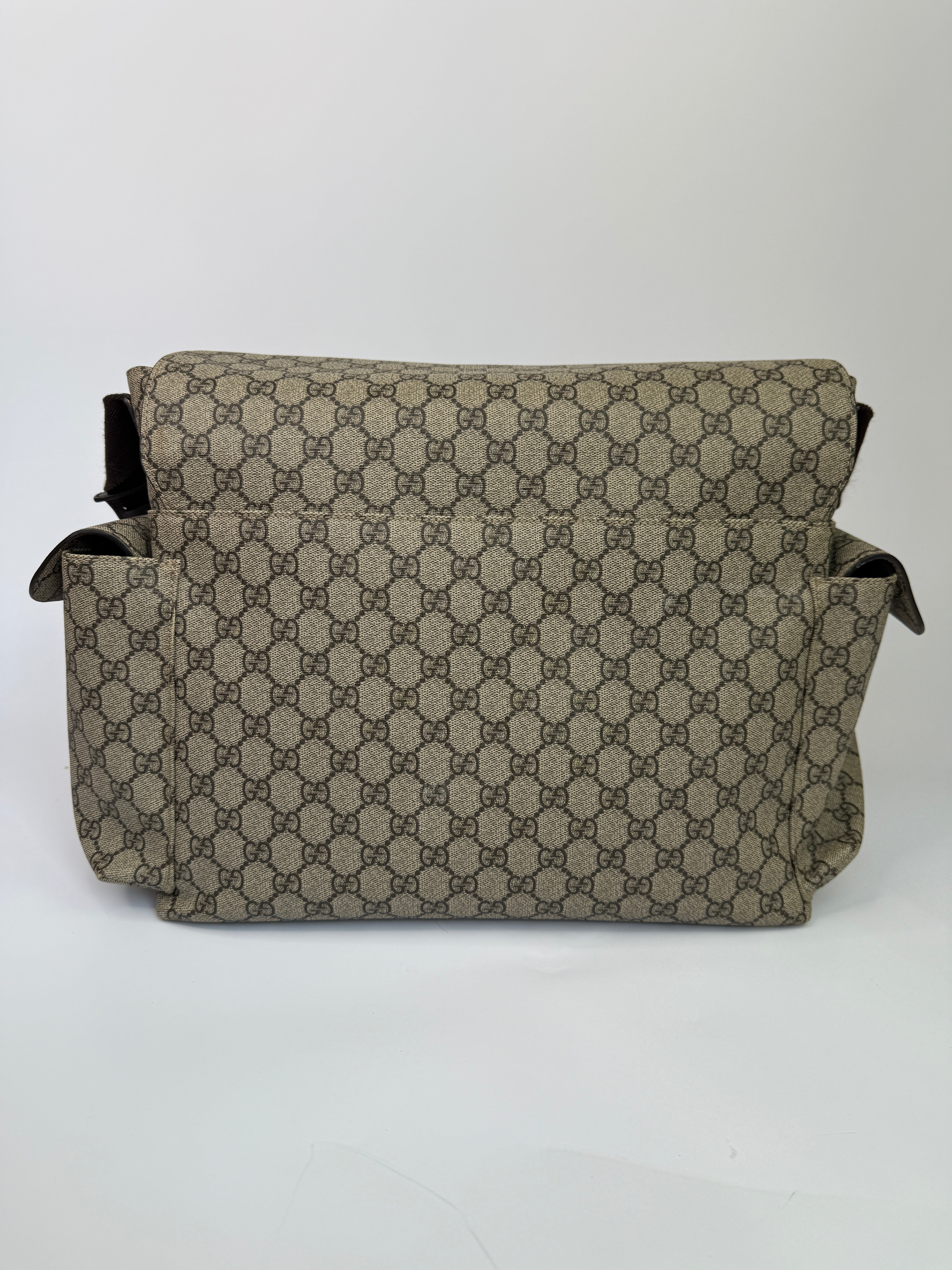 Gucci GG Supreme Medium Baby Changing Bag