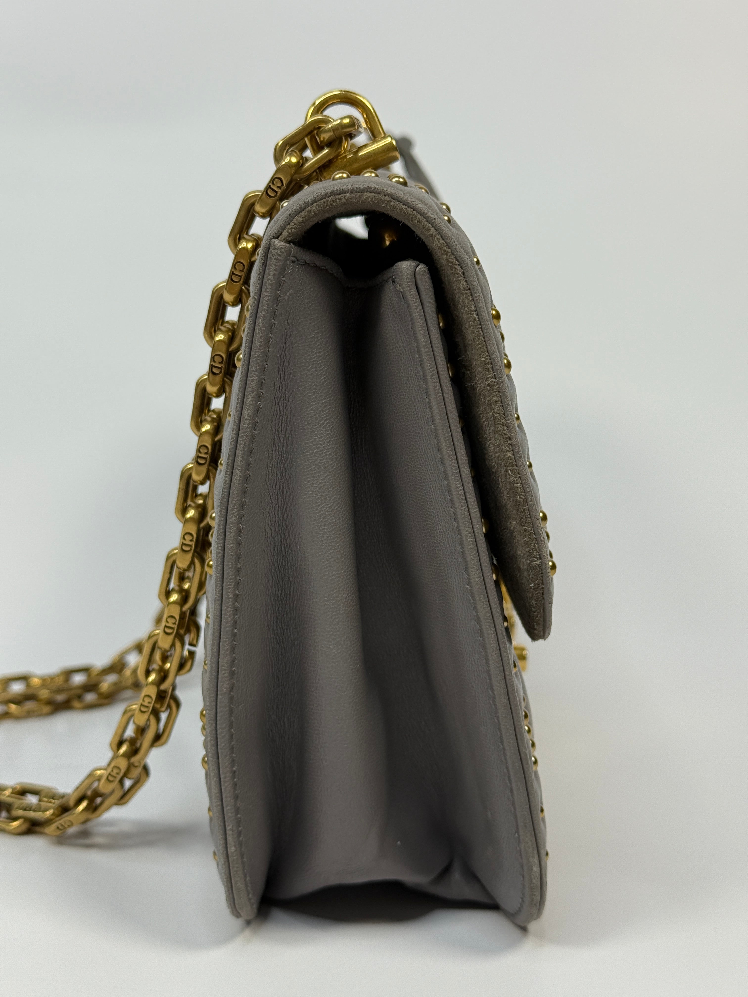 Christian Dior Lambskin Cannage Studded Dioraddict Shoulder Bag
Pre Loved & Authentic 