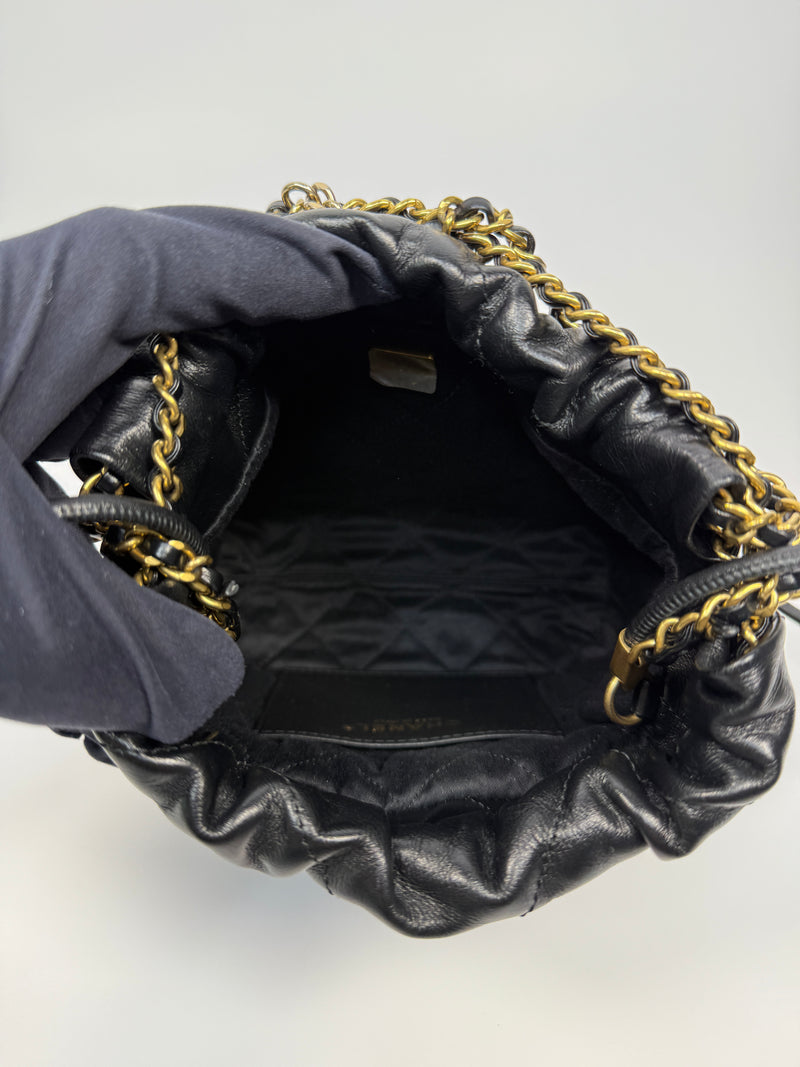 Chanel 22 Mini Bag Black Calfskin With GHW