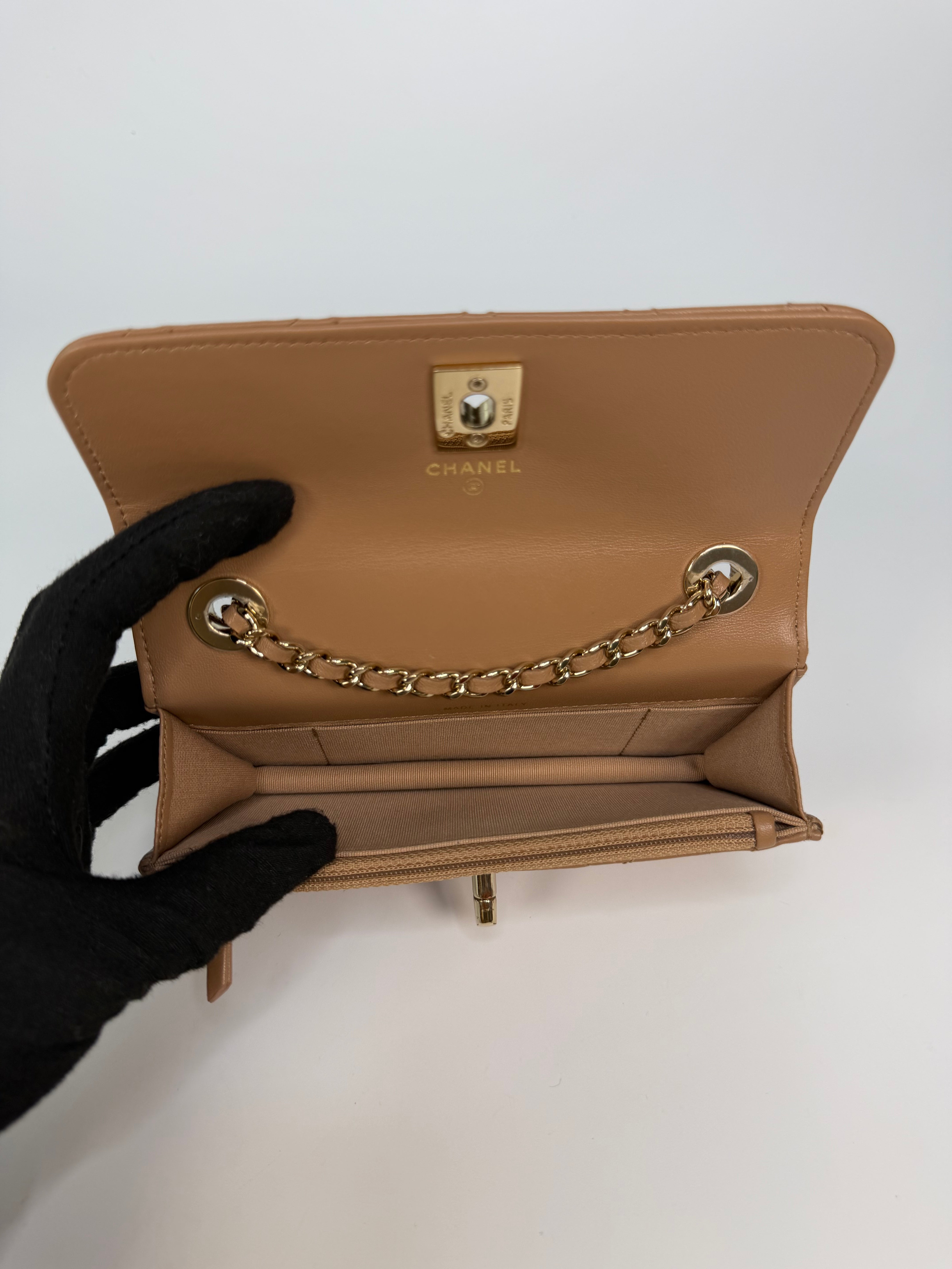 Chanel Trendy Wallet On Chain In Beige Lambskin With Gold Hardware. Authentic and preloved in excellent condition. 100% guarantee