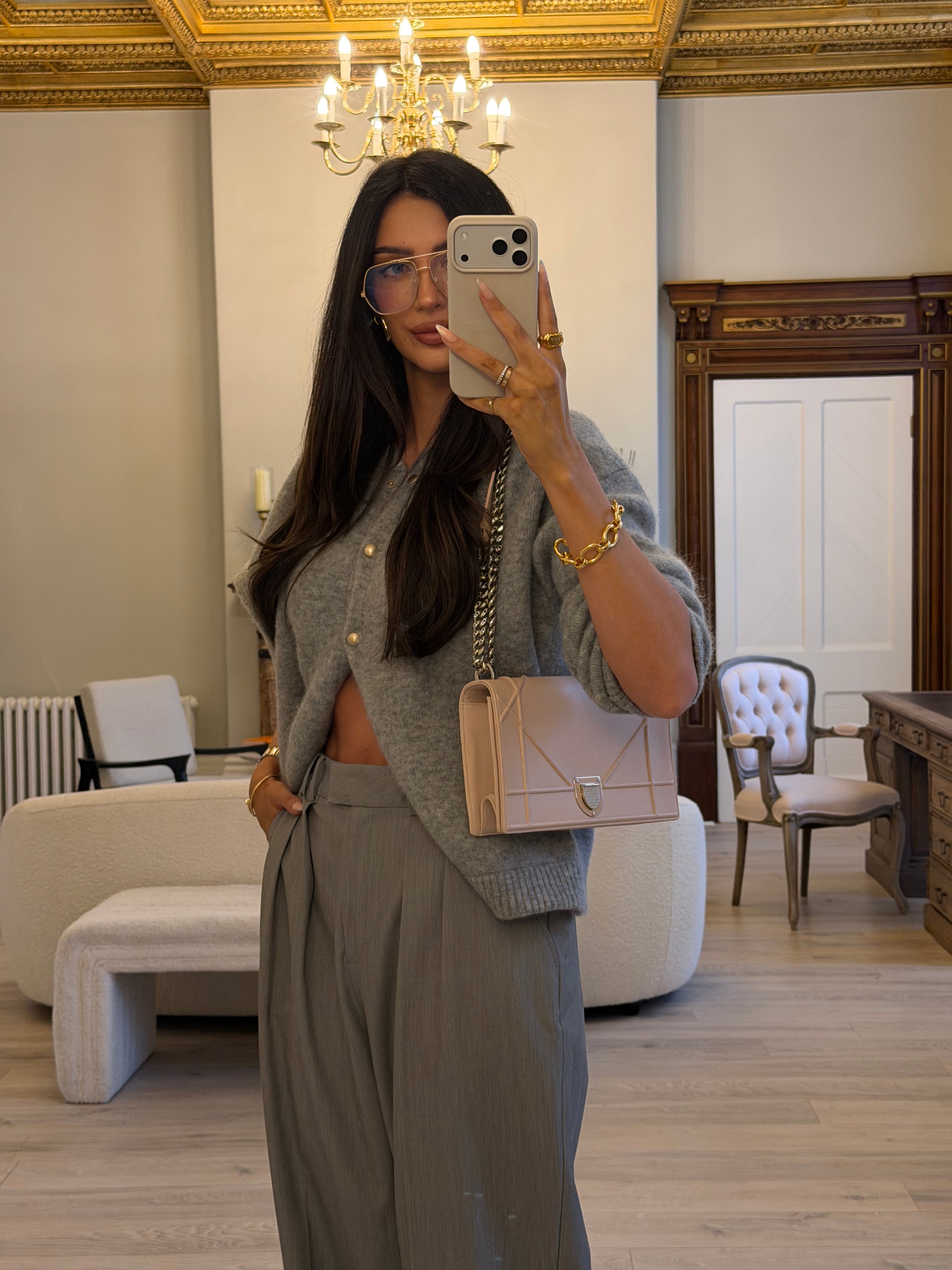 Christian Dior Medium Diorama Bag In Blush Pink Leather With Silver Hardware. Authentic and preloved. Excellent Condition