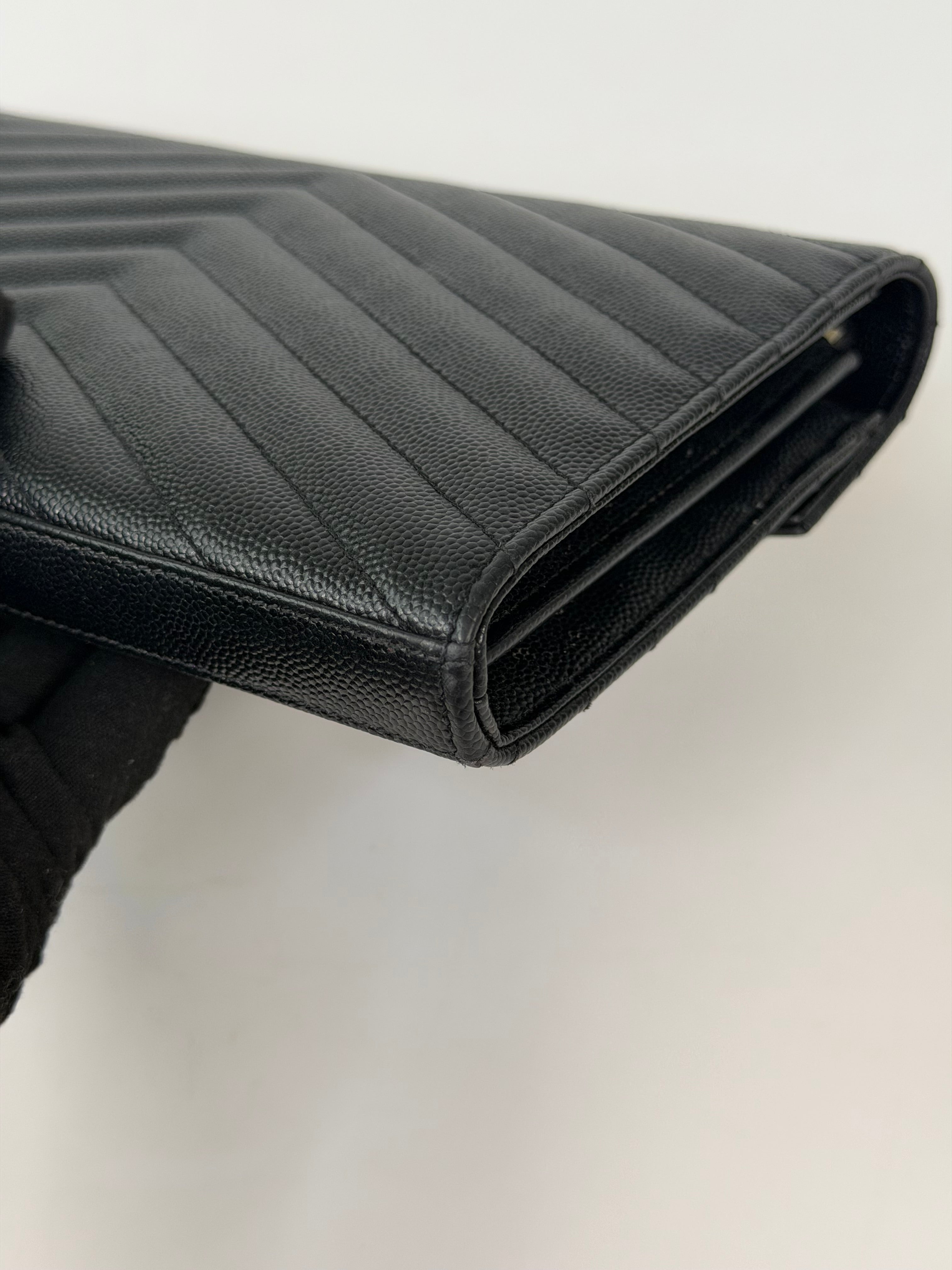 Saint Laurent Cassandre Chain Wallet In Black With Silver Hardware in good condition 100% authentic and preloved