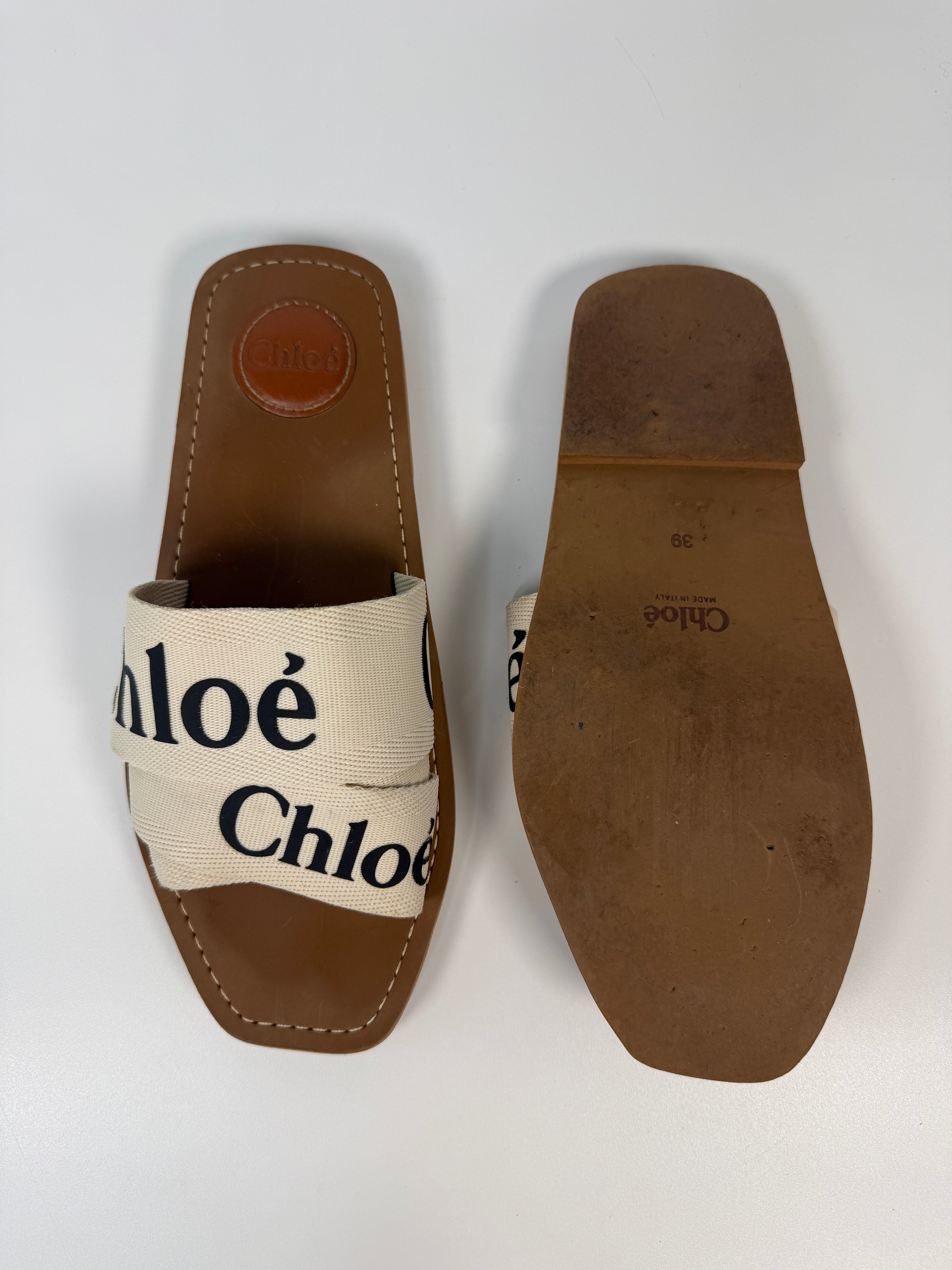Chloe Woody Flat Mule In Excellent Condition.
Authentic Pre Loved Verified by Luxe Cheshire Trusted Designer resale 
