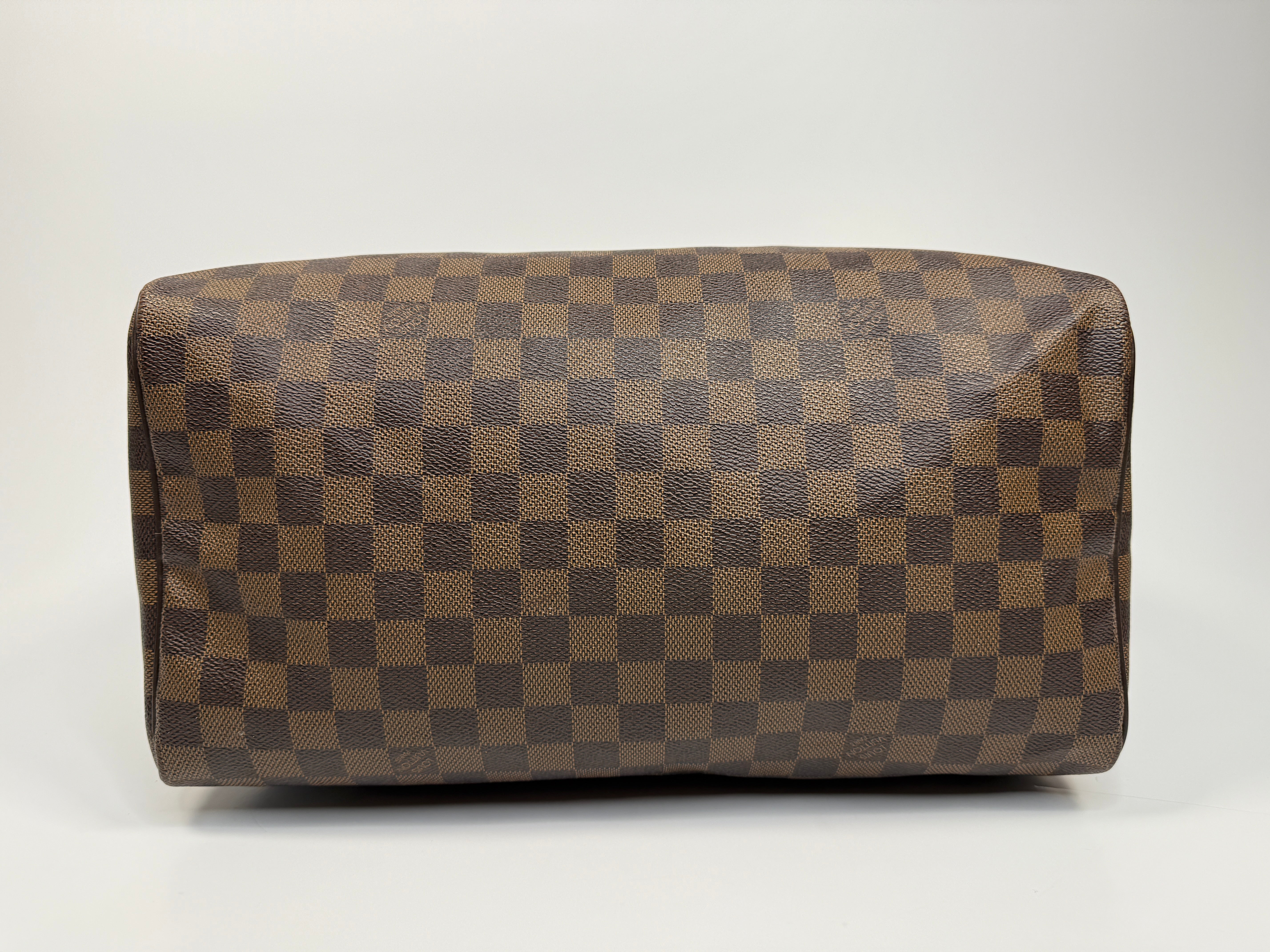 Authentic and pre loved Louis Vuitton Damier Ebene Speedy 35 In Damier Ebene With Gold Hardware In Excellent Condition