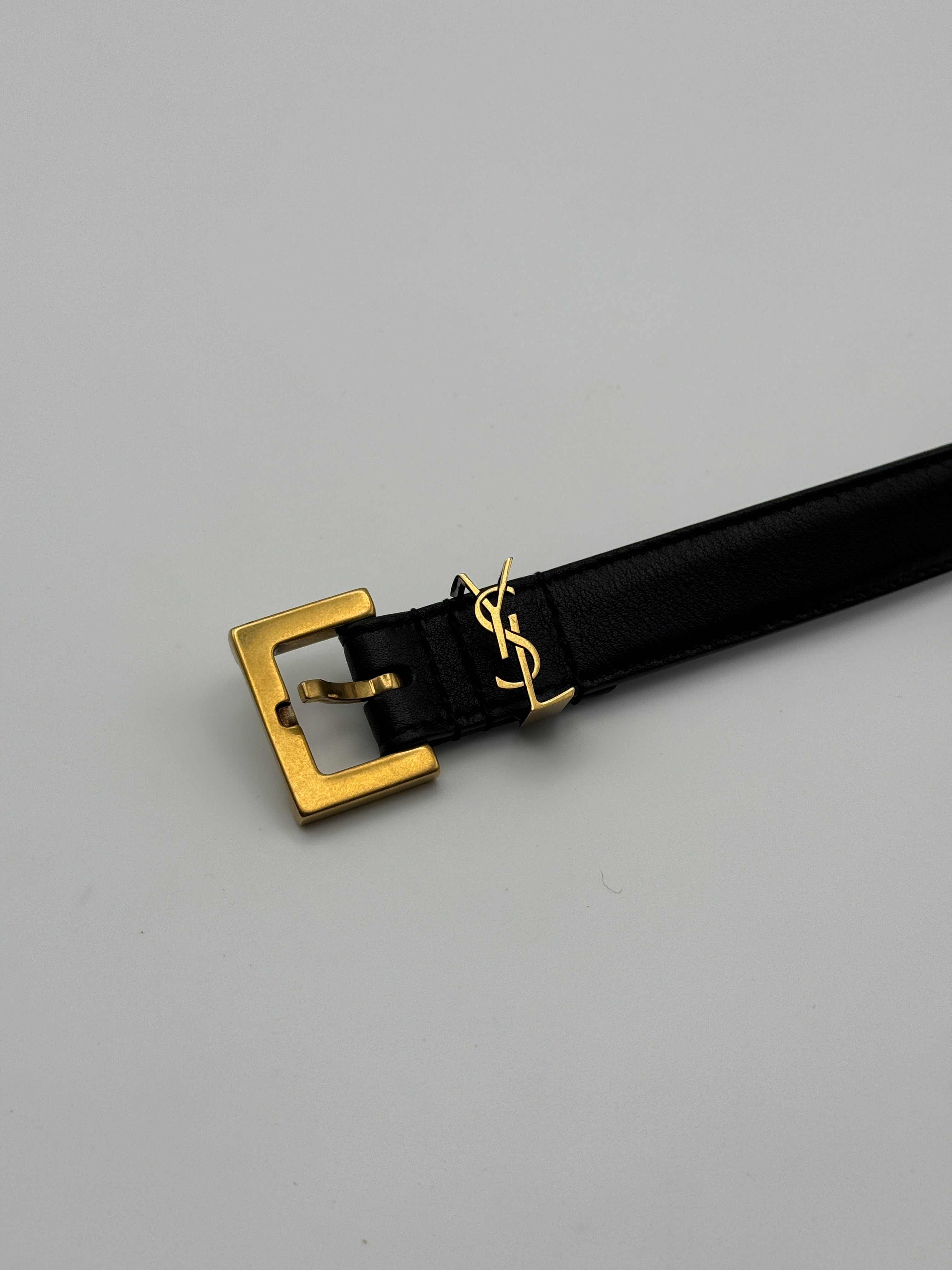 Saint Laurent Cassandre Thin Belt (Size 70)