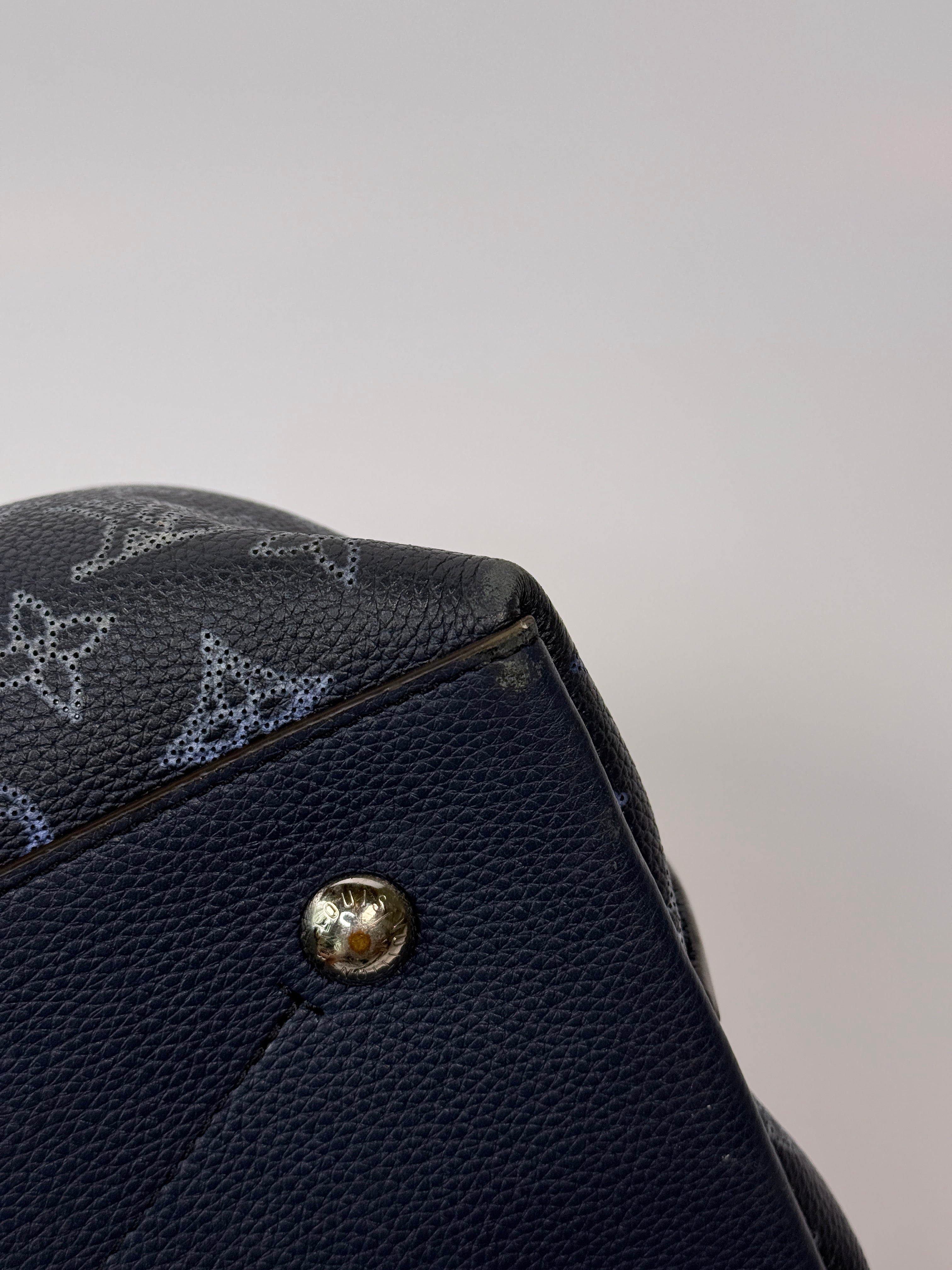 Louis Vuitton Muria Bucket Bag In Mahina Calfskin Leather