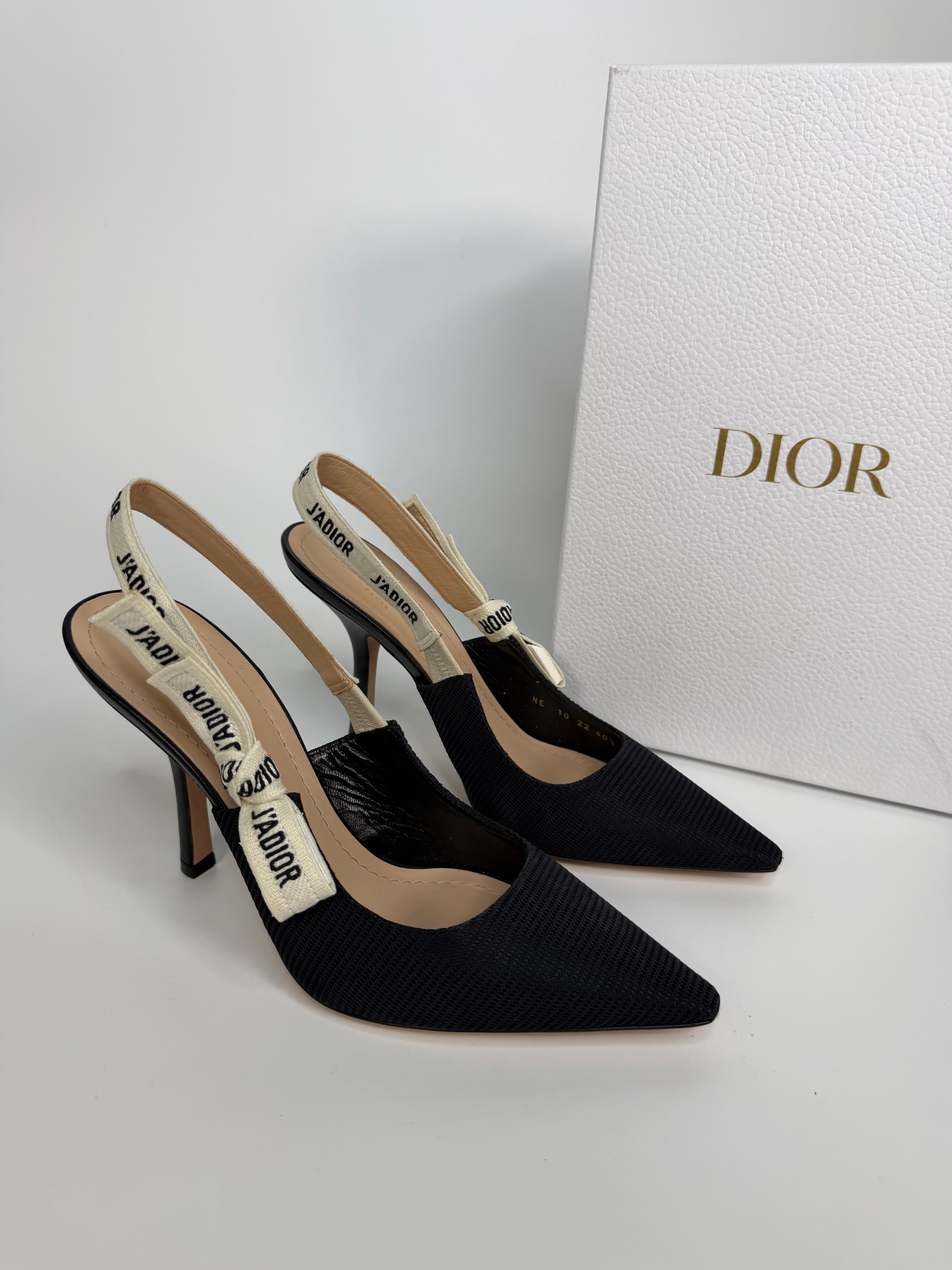 Christian Dior J'Adior Singback Pumps In Black (Size 40.5 /UK7.5). Authentic and preloved in new and unused condition