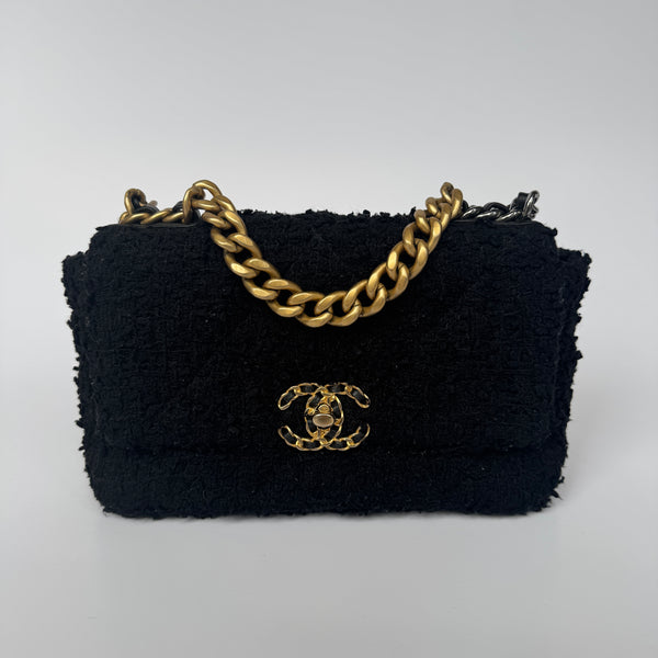 Chanel 19 Small In Black Bouclé Tweed