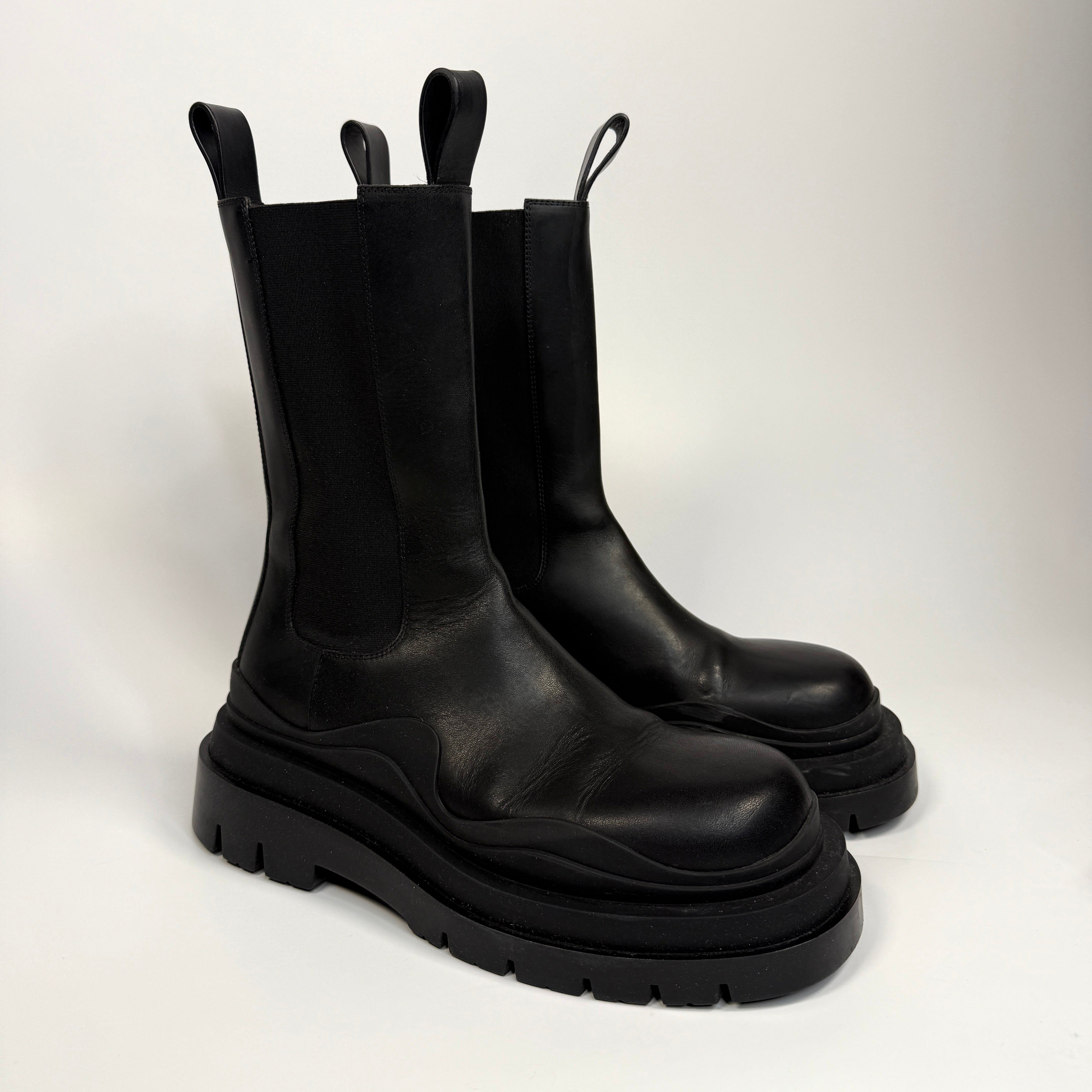 Bottega Veneta Black Leather Lug Boots (Size 39/UK6) Very Good Condition. Authentic and pre loved 