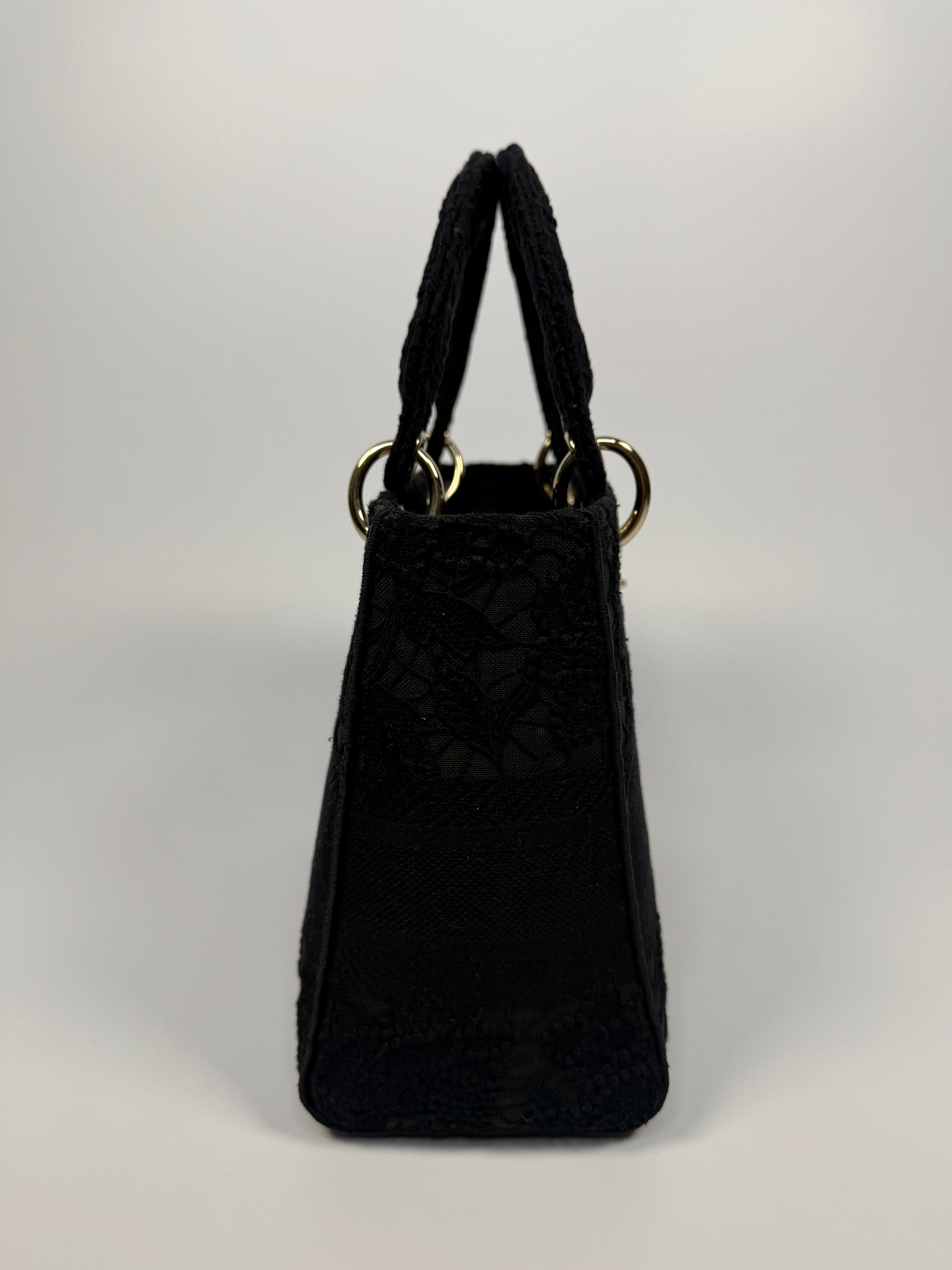 Christian Dior Medium Lady Dior D-Lite Toile de Jouy Soleil Macramé Embroidery With Pale Gold Hardware. Authentic and pre loved in excellent condition. 