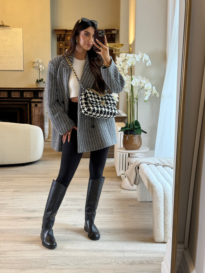 Chanel 19 Large In Houndstooth Tweed