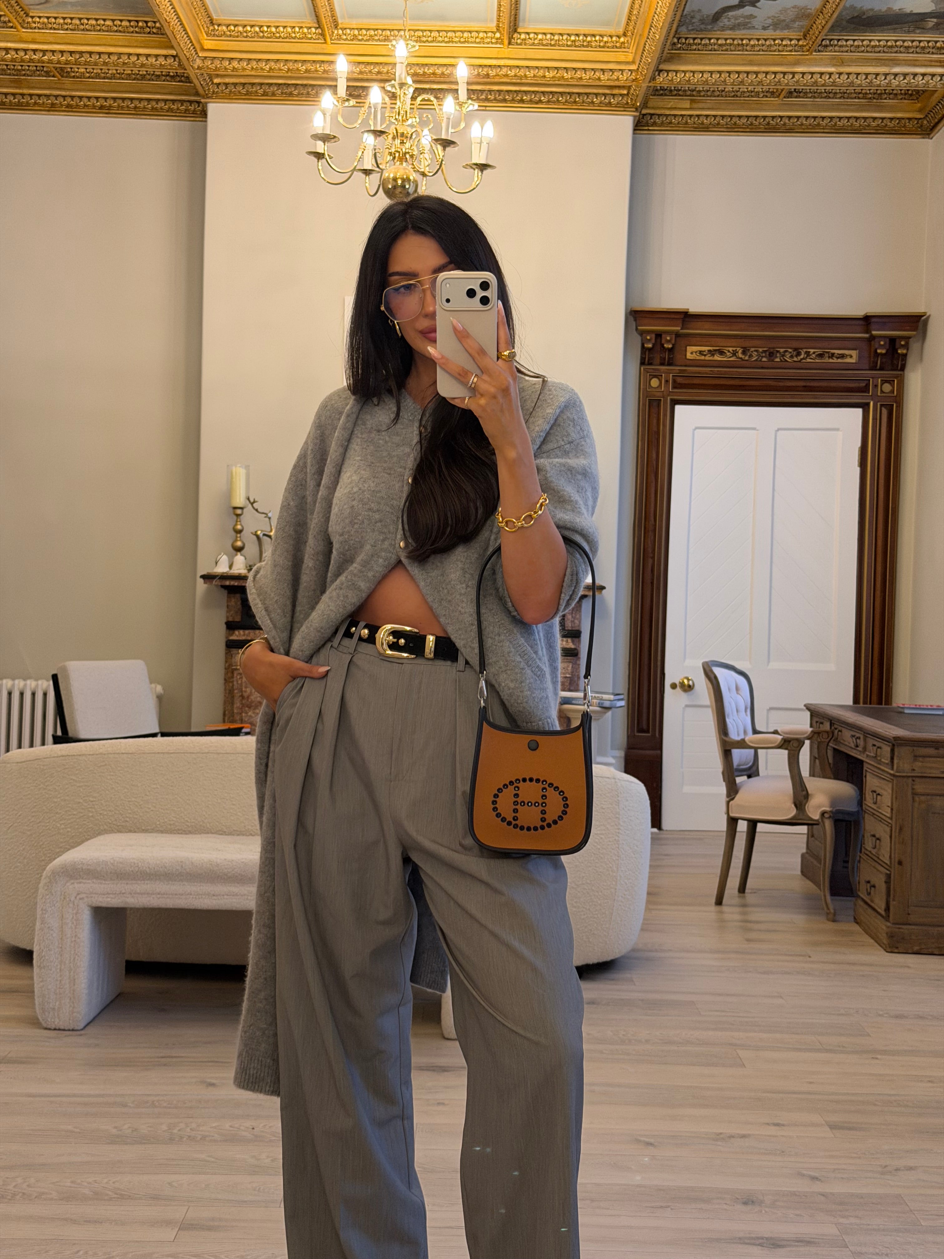 Hermès Evelyne TPM In Dune Cassis & Caban With Palladium hardware. Authentic and preloved. New condition.