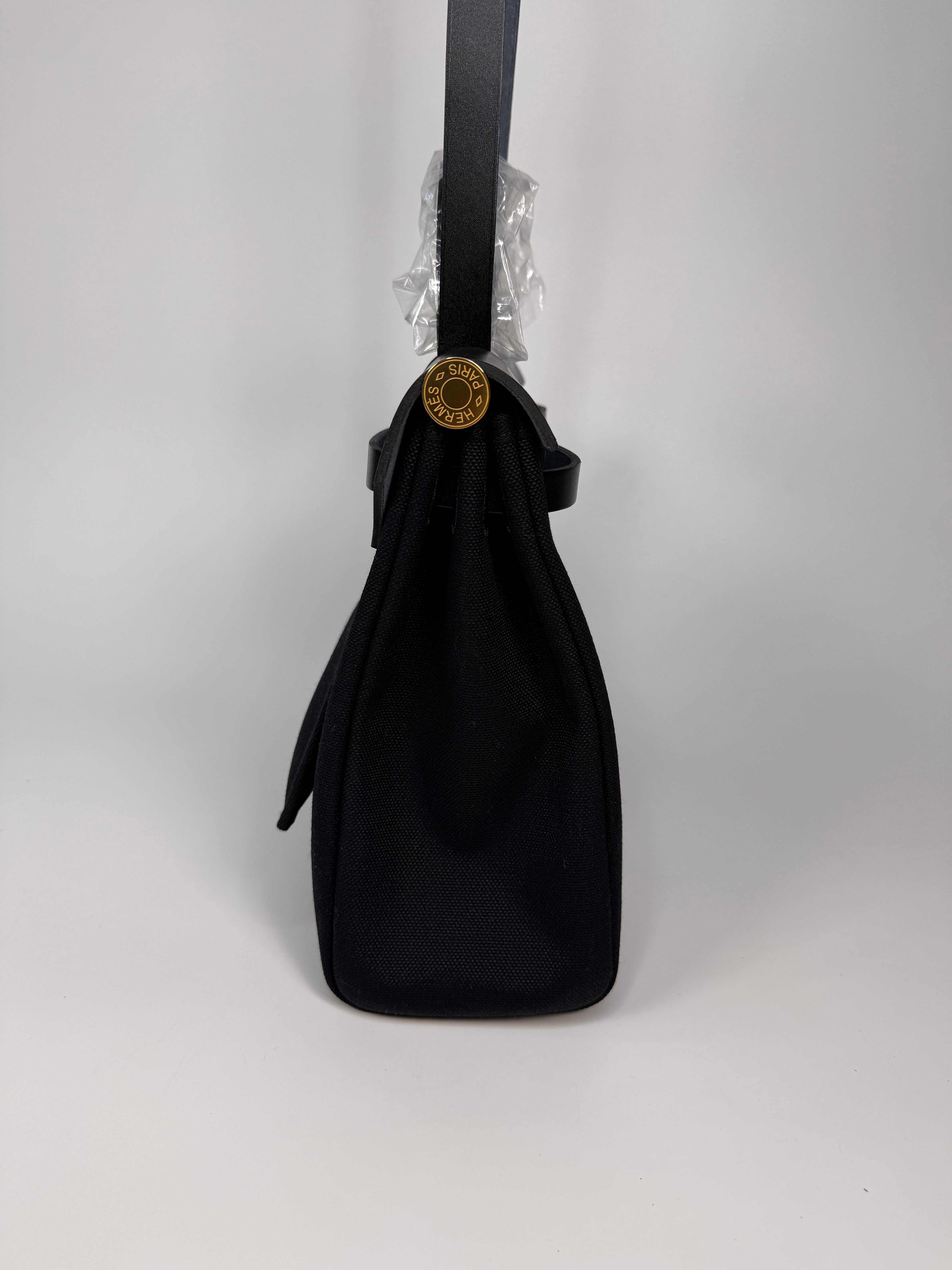 Hermès Herbag 31 Zip In Black With Gold Hardware