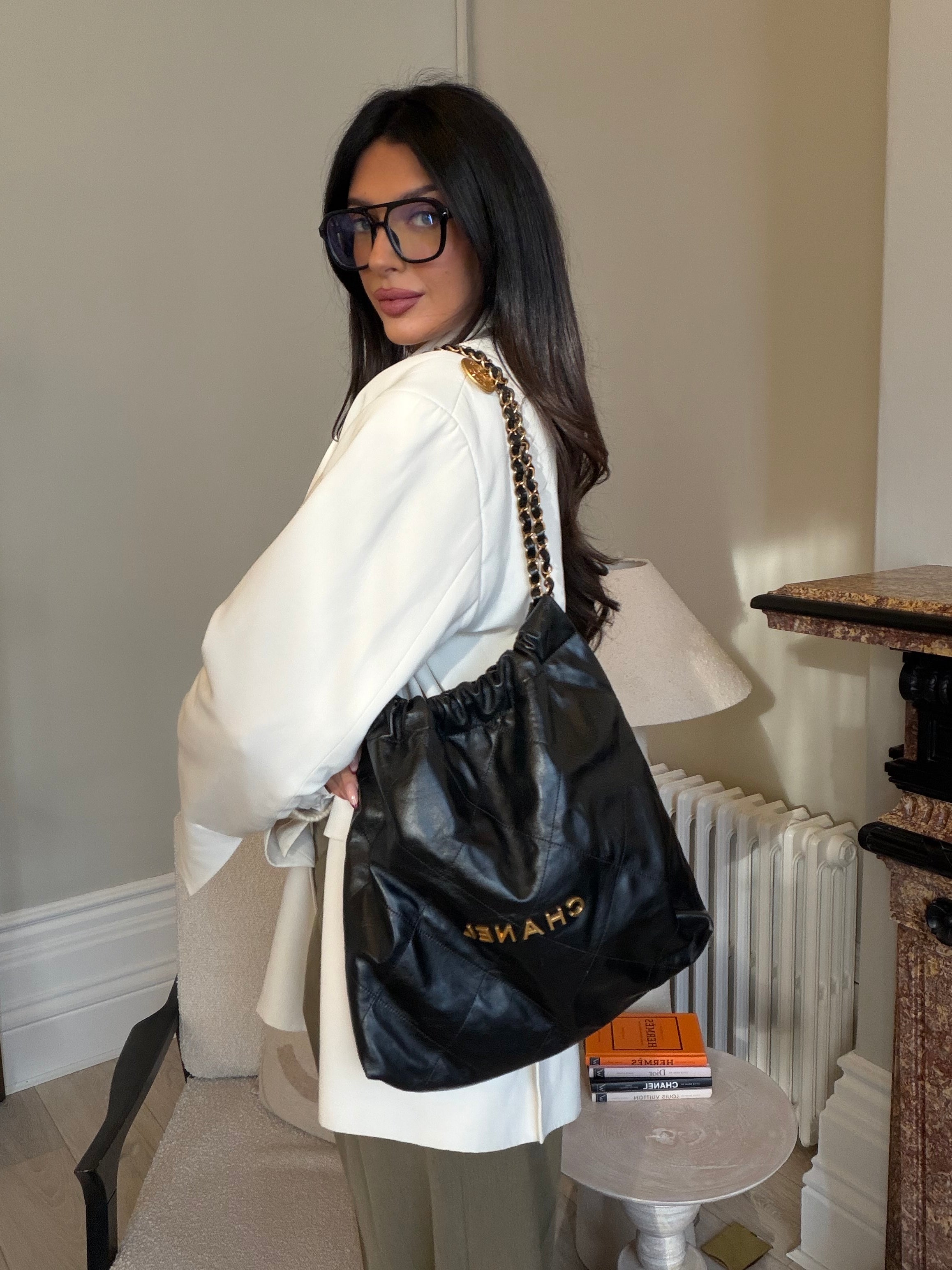 Chanel 22 Handbag In Black Calfskin Leather With GHW