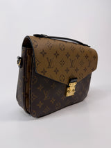 Louis Vuitton Pochette Métis Bag