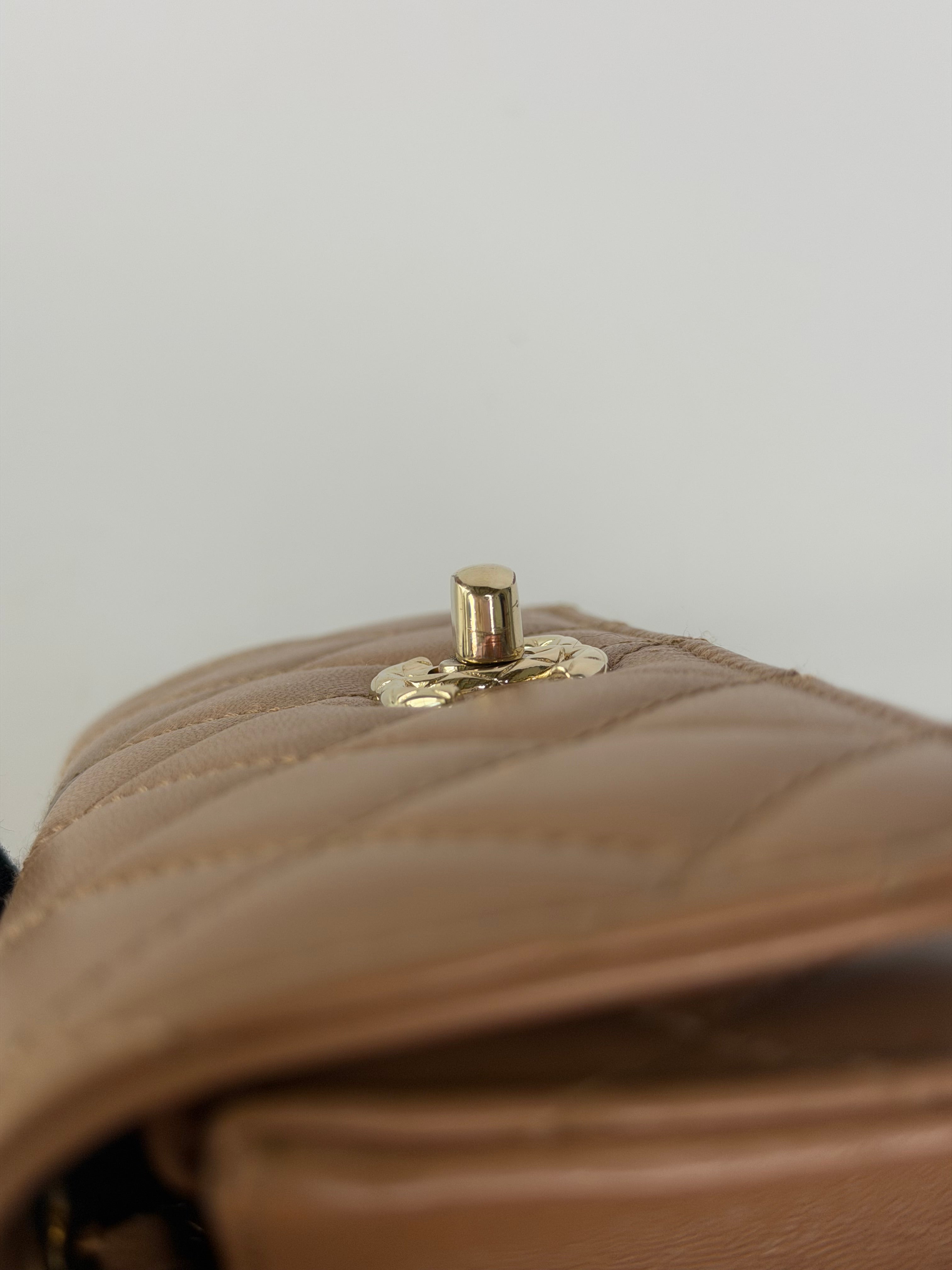 Chanel Trendy Wallet On Chain In Beige Lambskin With Gold Hardware. Authentic and preloved in excellent condition. 100% guarantee