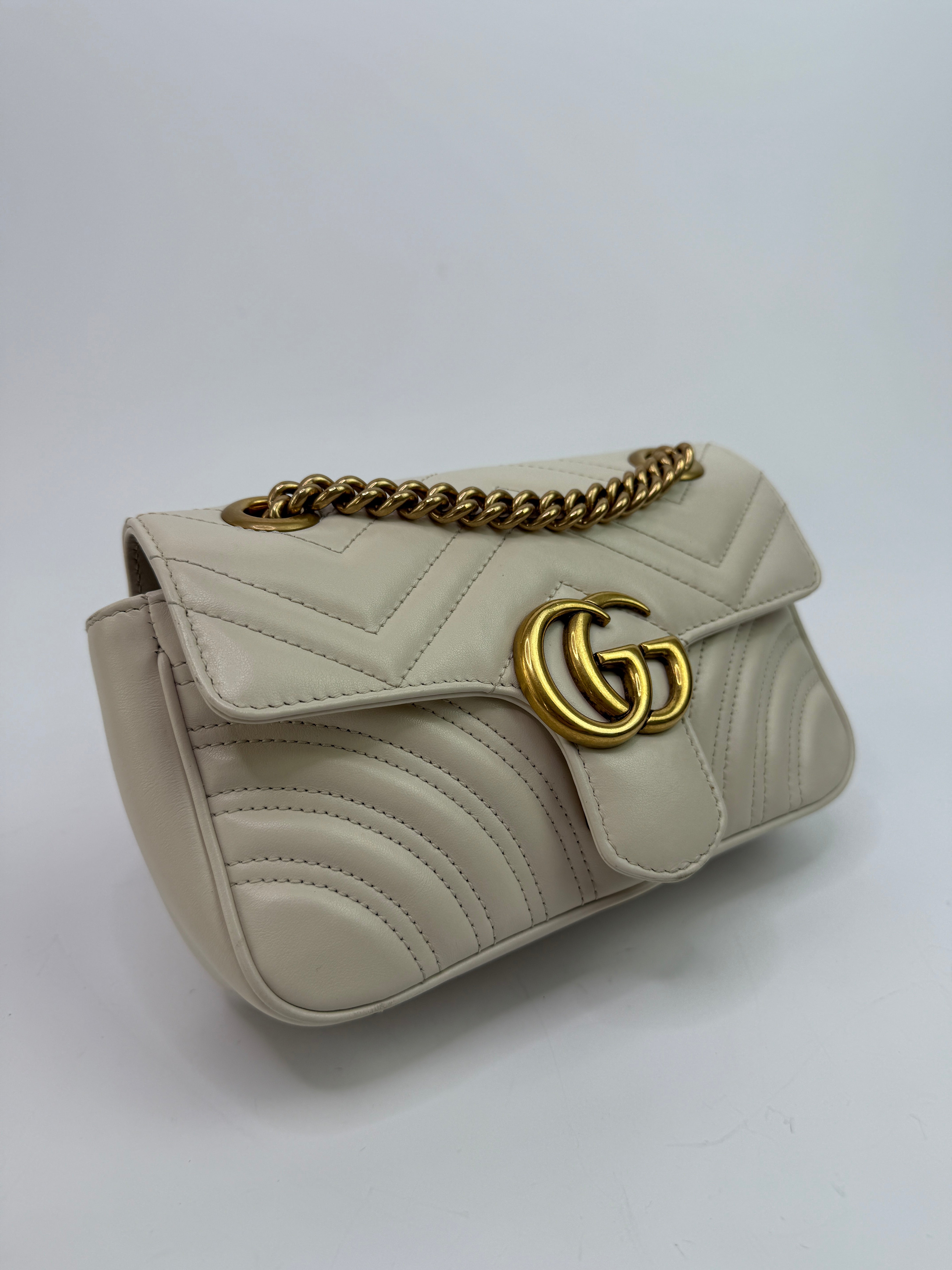 Gucci GG Small Marmont Matelasse Shoulder Bag