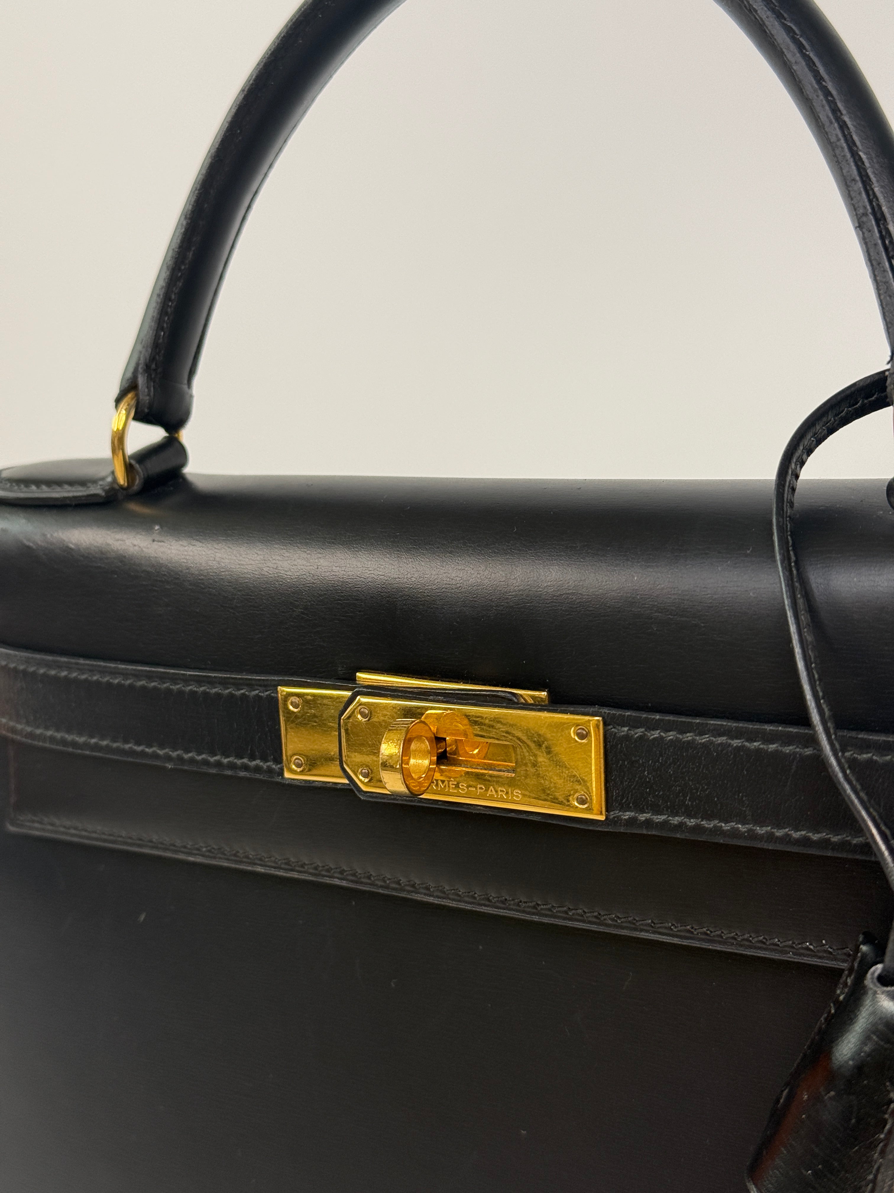 Hermès Vintage Kelly 28 In Black Box Calf Leather With Gold Hardware
