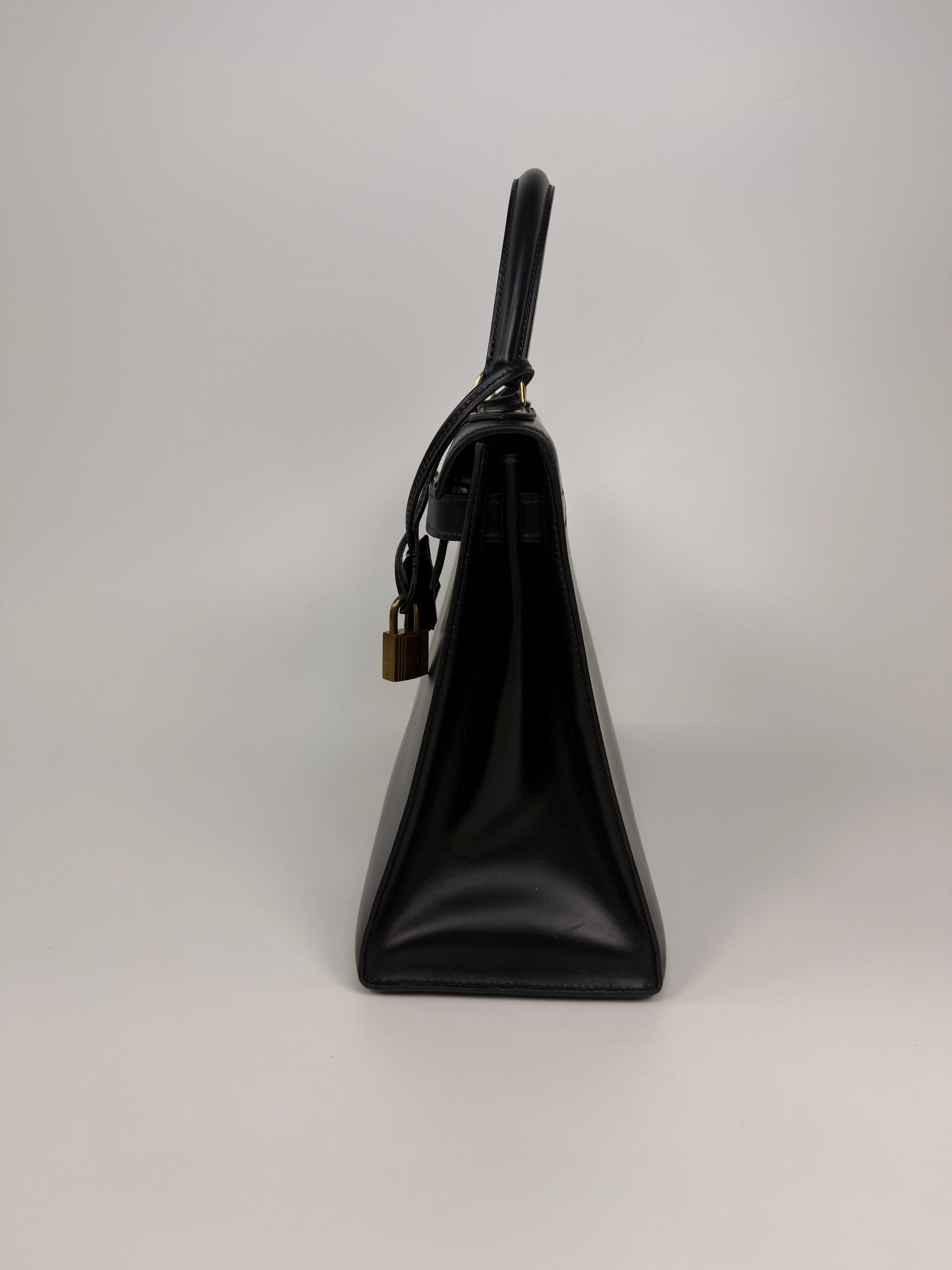 Hermès Vintage Kelly 28 In Black Box Calf Leather With Gold Hardware