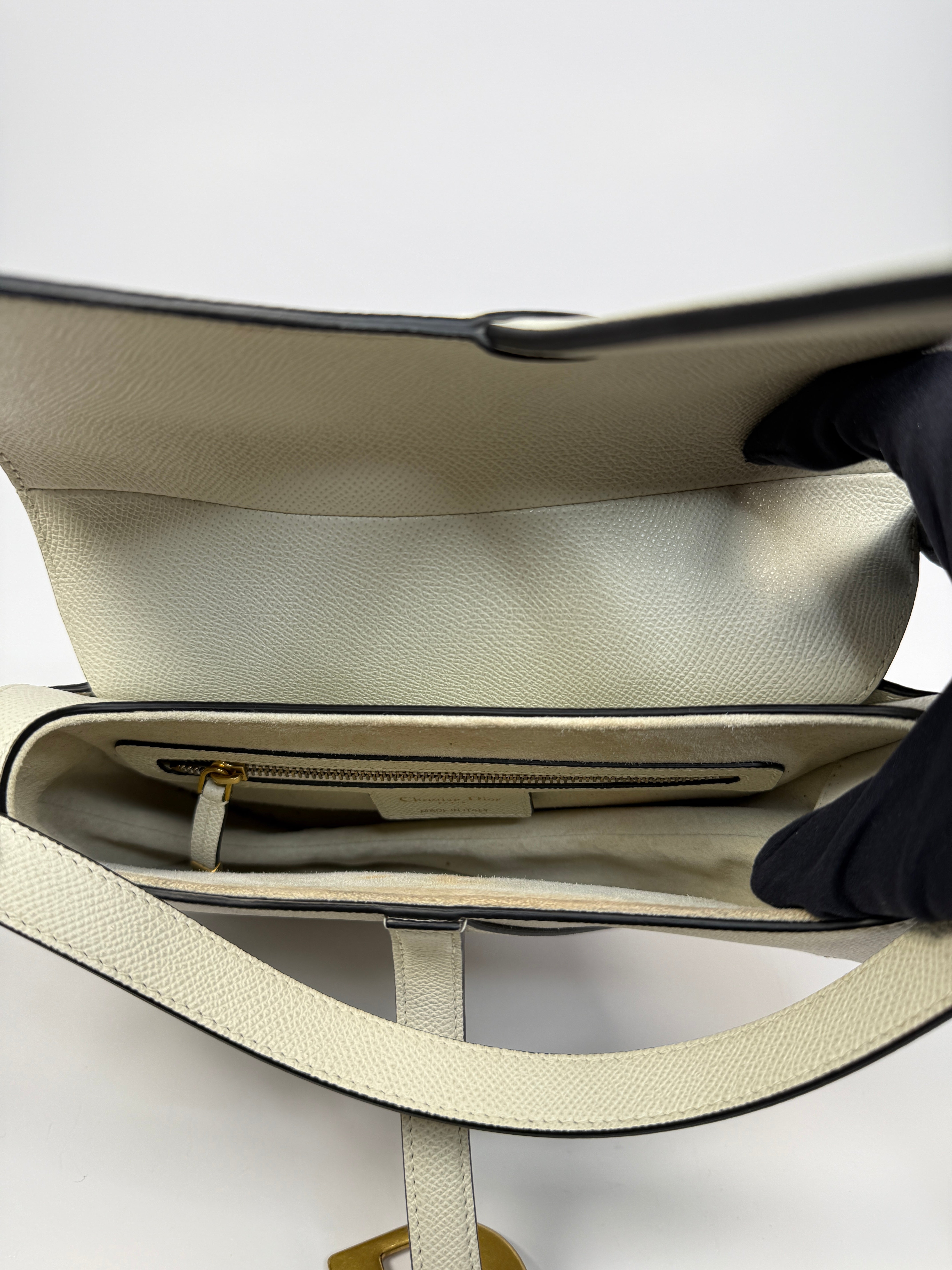 Christian Dior Saddle Bag In Latte