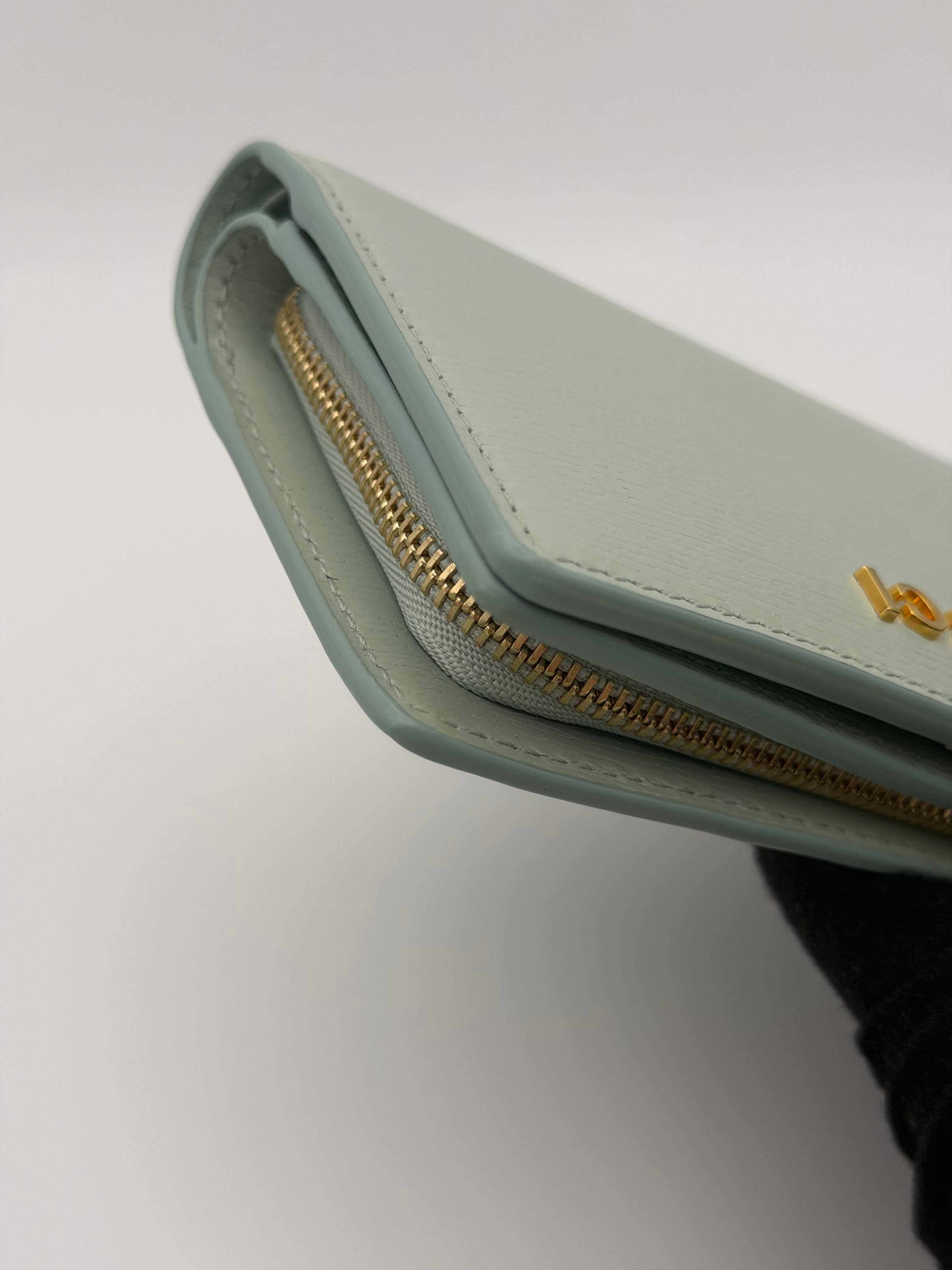 Gucci GG Embossed Wallet In Grey Leather With Gold Hardware. Authentic and preloved in excellent condition. Insured next day delivery. Verified by Luxe Cheshire.