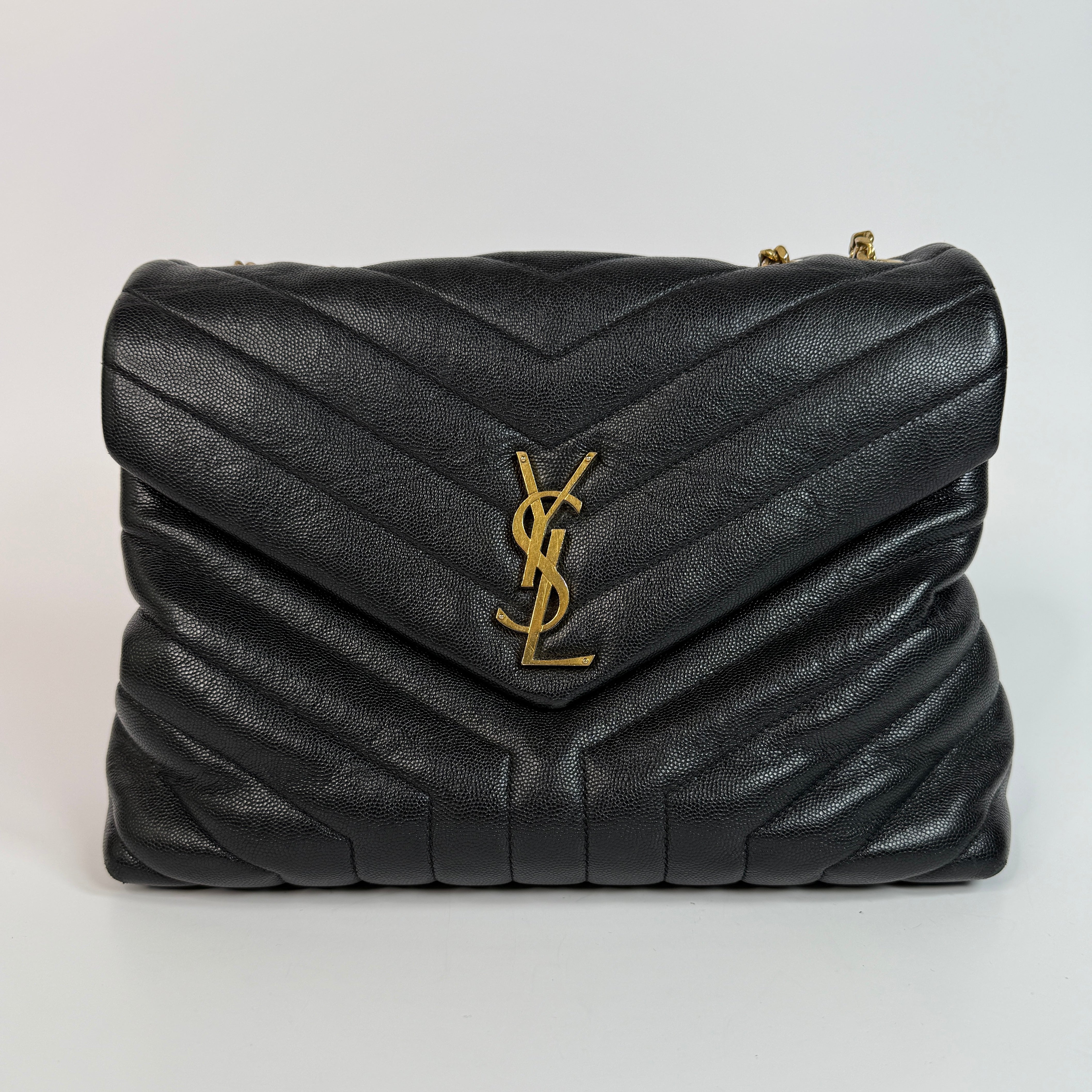 Saint Laurent Medium Grain De Poudre Loulou Shoulder Bag