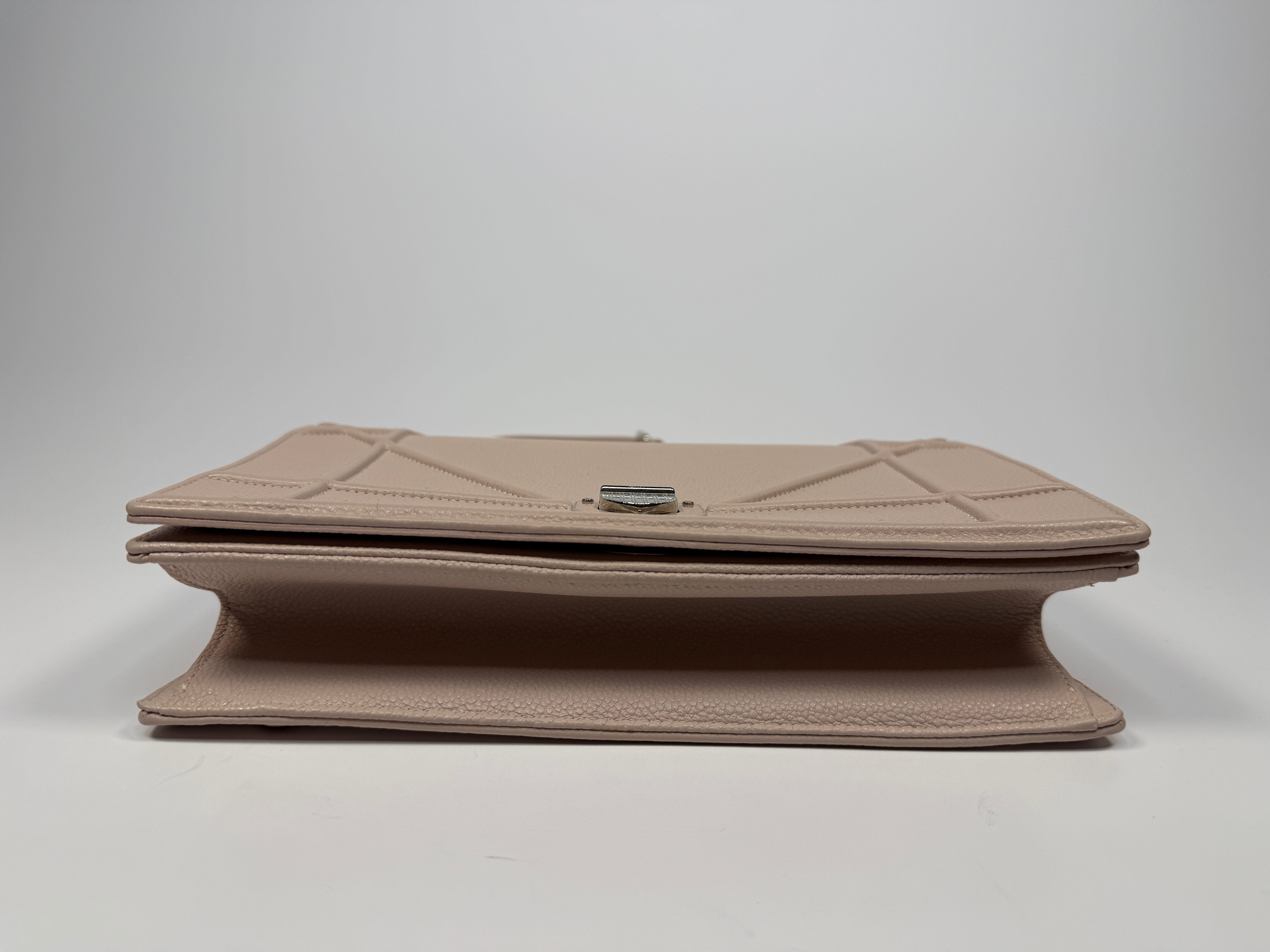 Christian Dior Medium Diorama Bag In Blush Pink Leather With Silver Hardware. Authentic and preloved. Excellent Condition