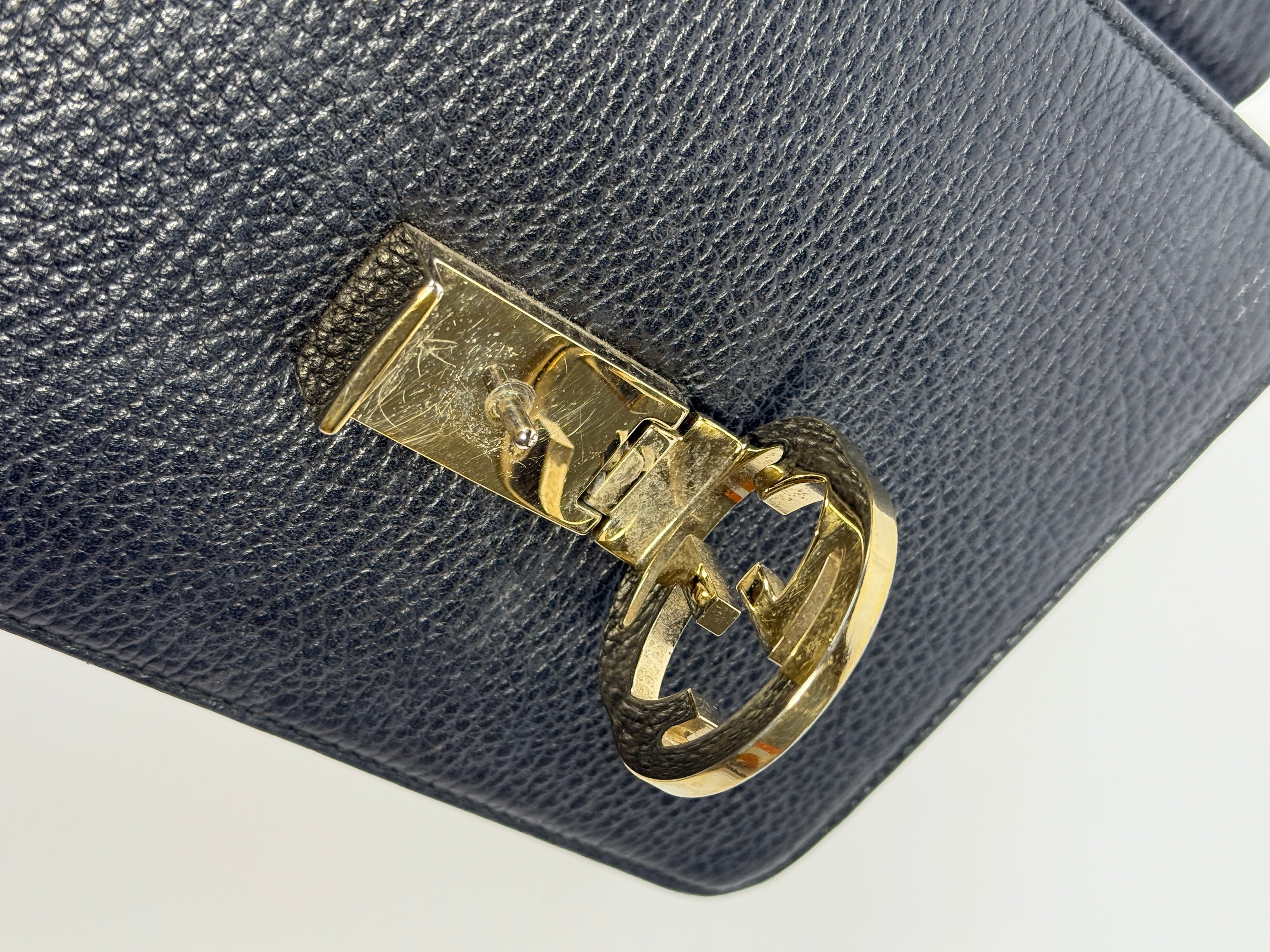 Gucci Interlocking G Wallet On Chain