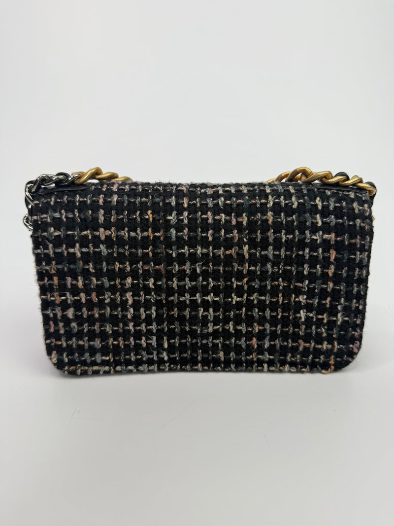 Chanel 19 Wallet On Chain In Tweed Fabric