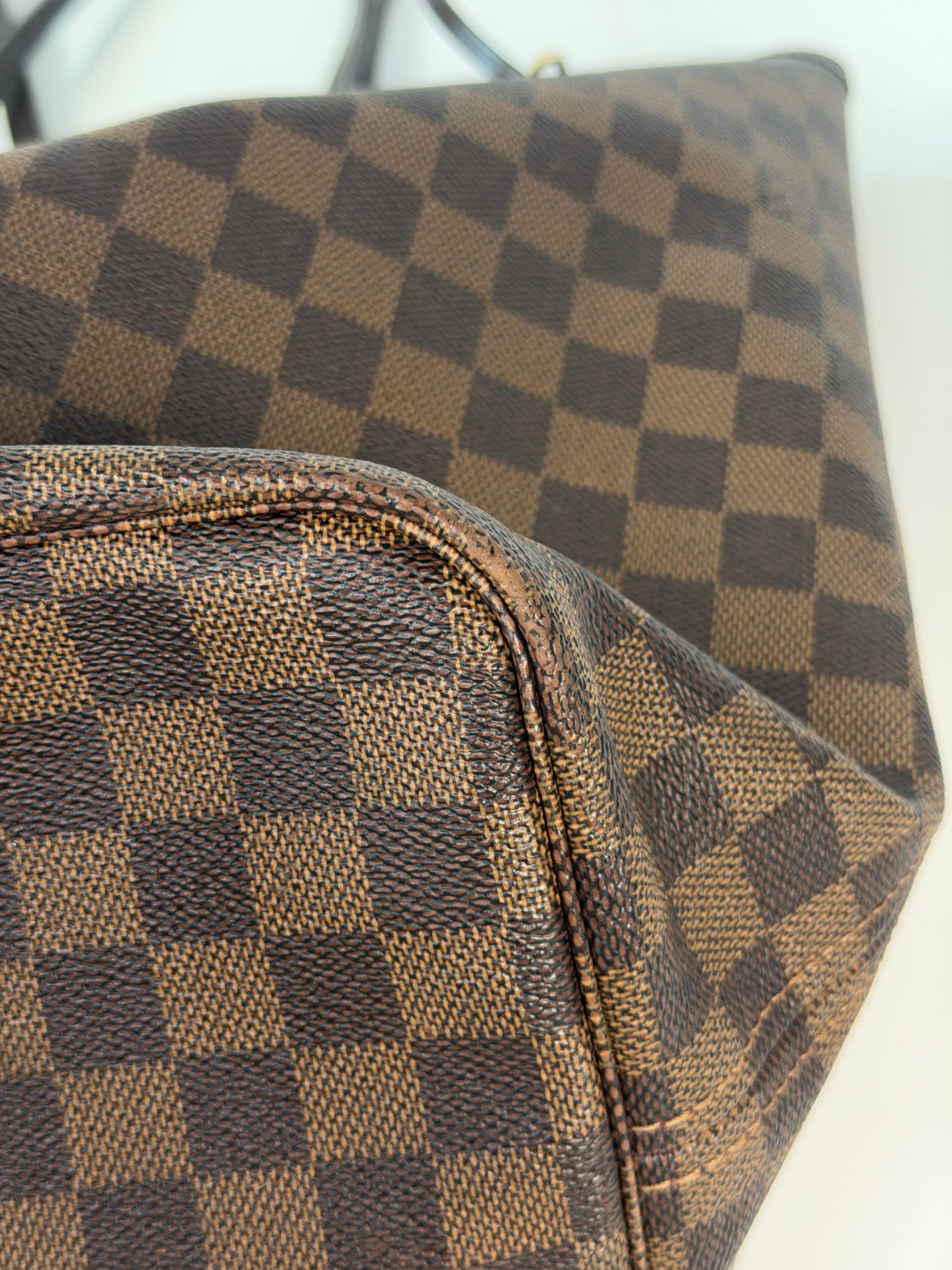 Louis Vuitton Neverfull GM Tote In Damier Ebene Canvas